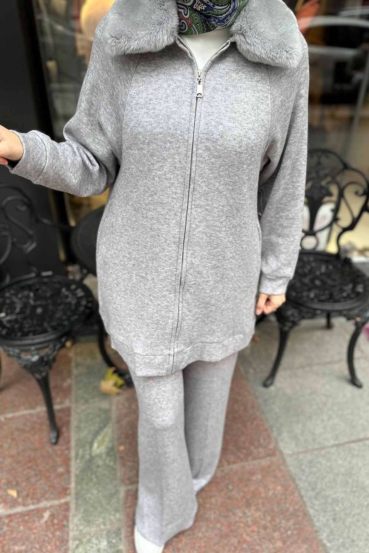 Yakası Kürklü Triko Kumaş Takım