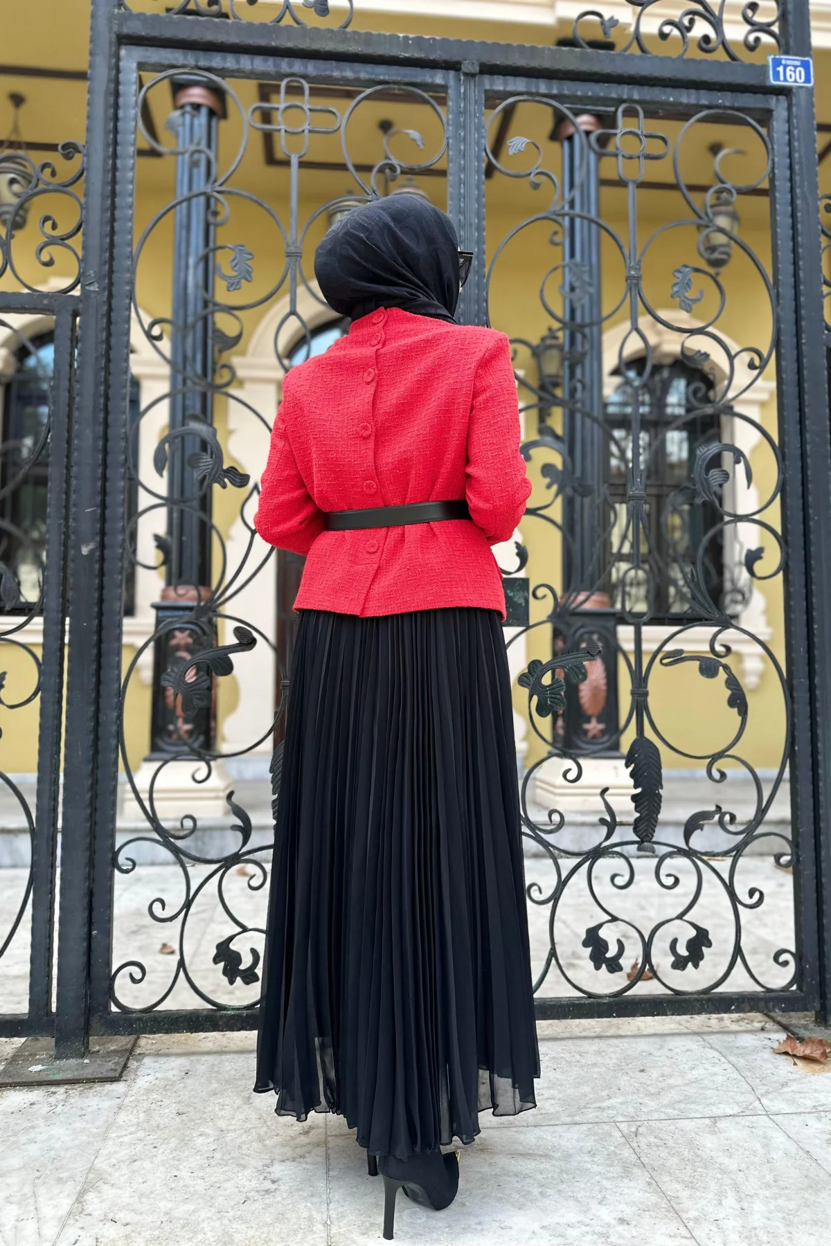 Tüvit Ceketli Etek Takım