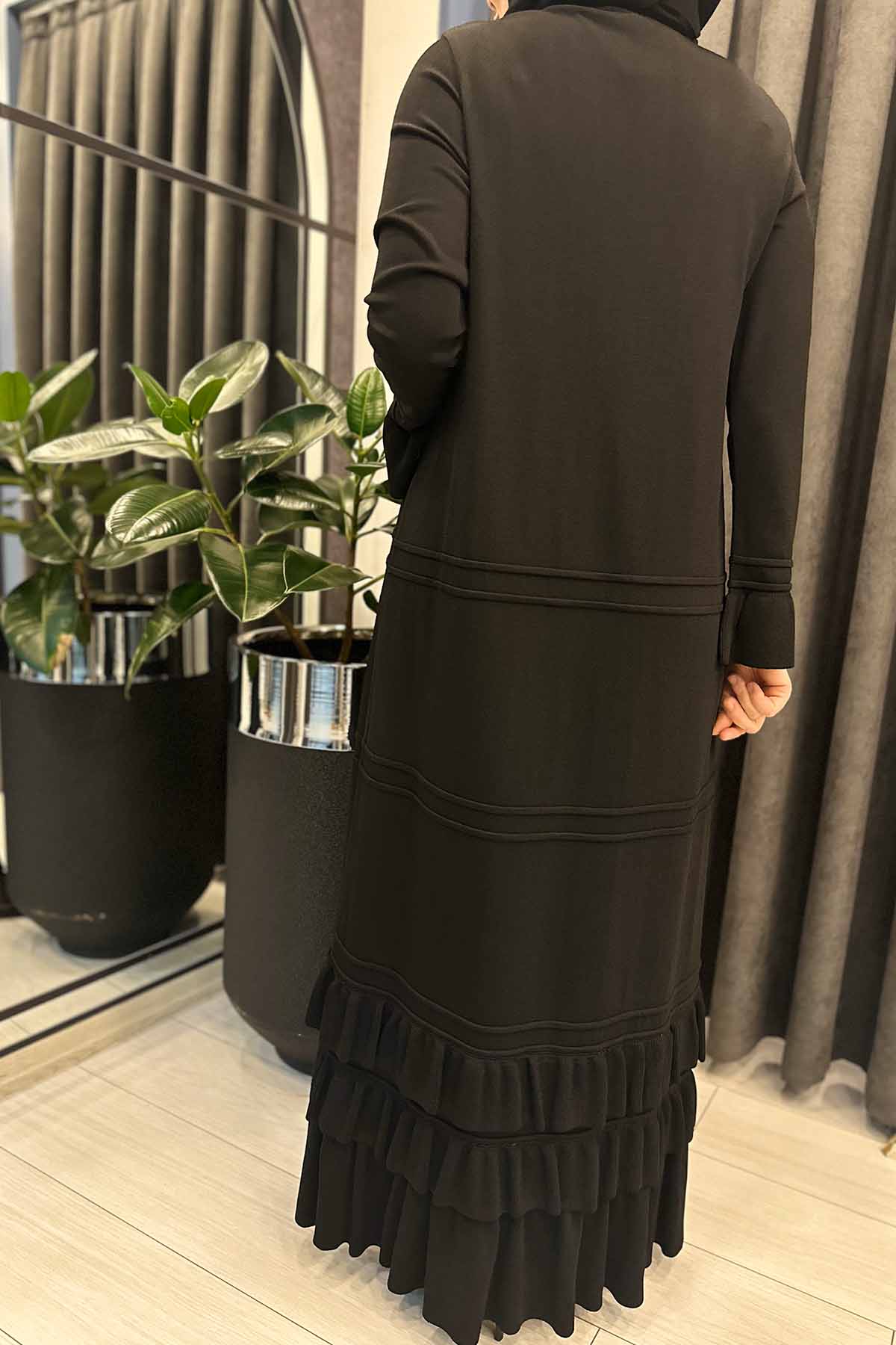 ETEK UCU VE BİLEĞİ FIRFIRLI TRİKO ELBİSE