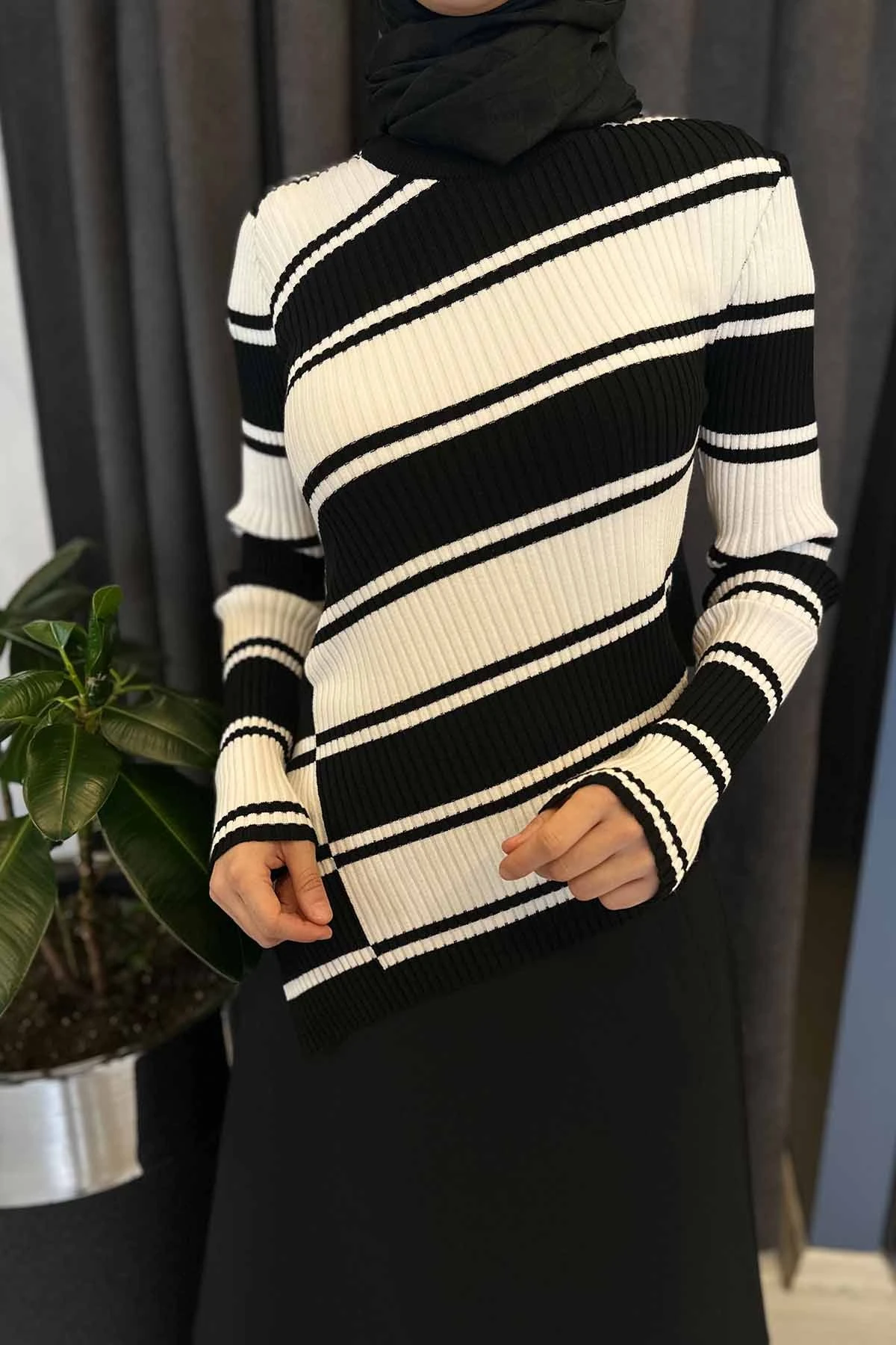 POLO YAKA ÇİZGİLİ TRİKO