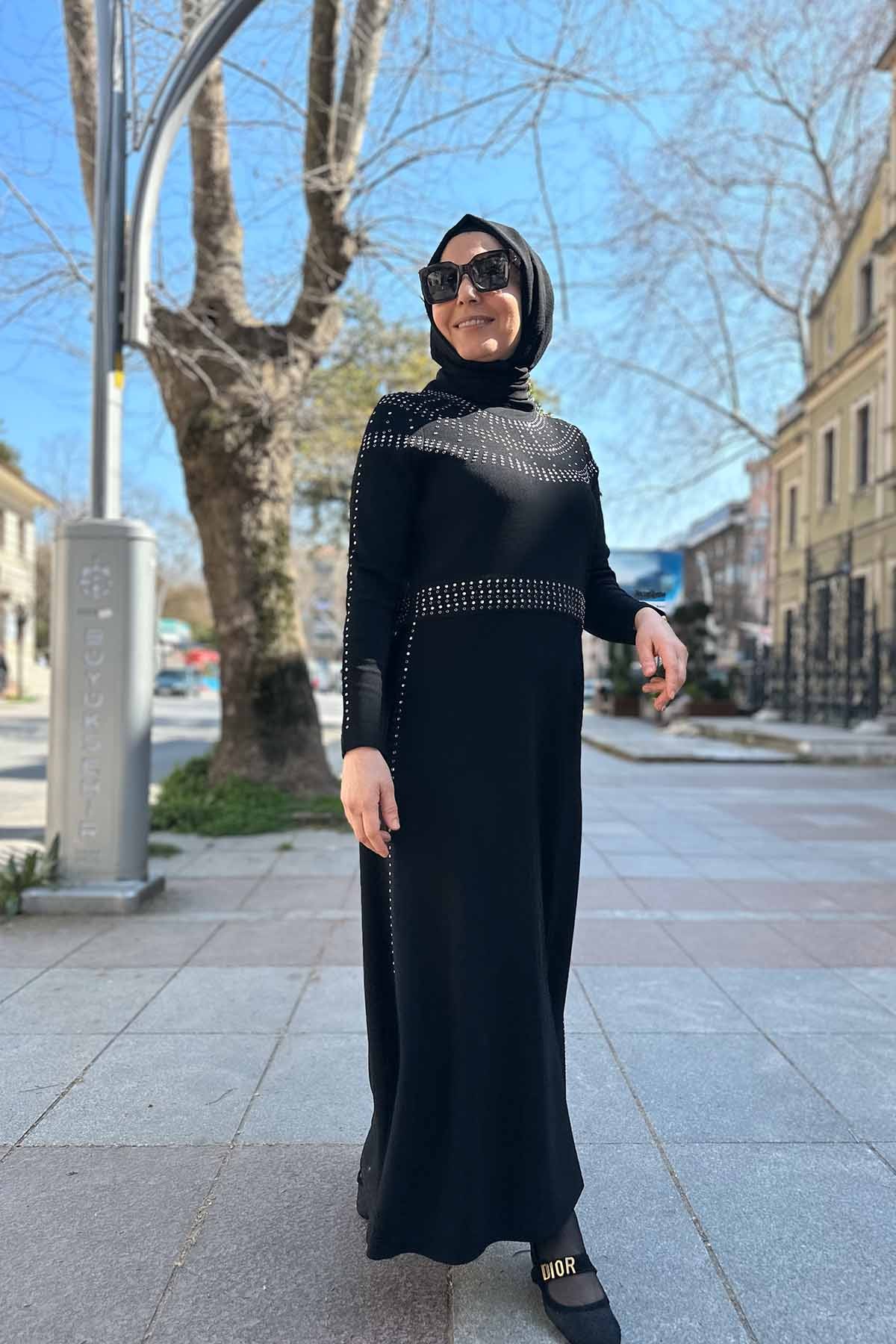 Siyah