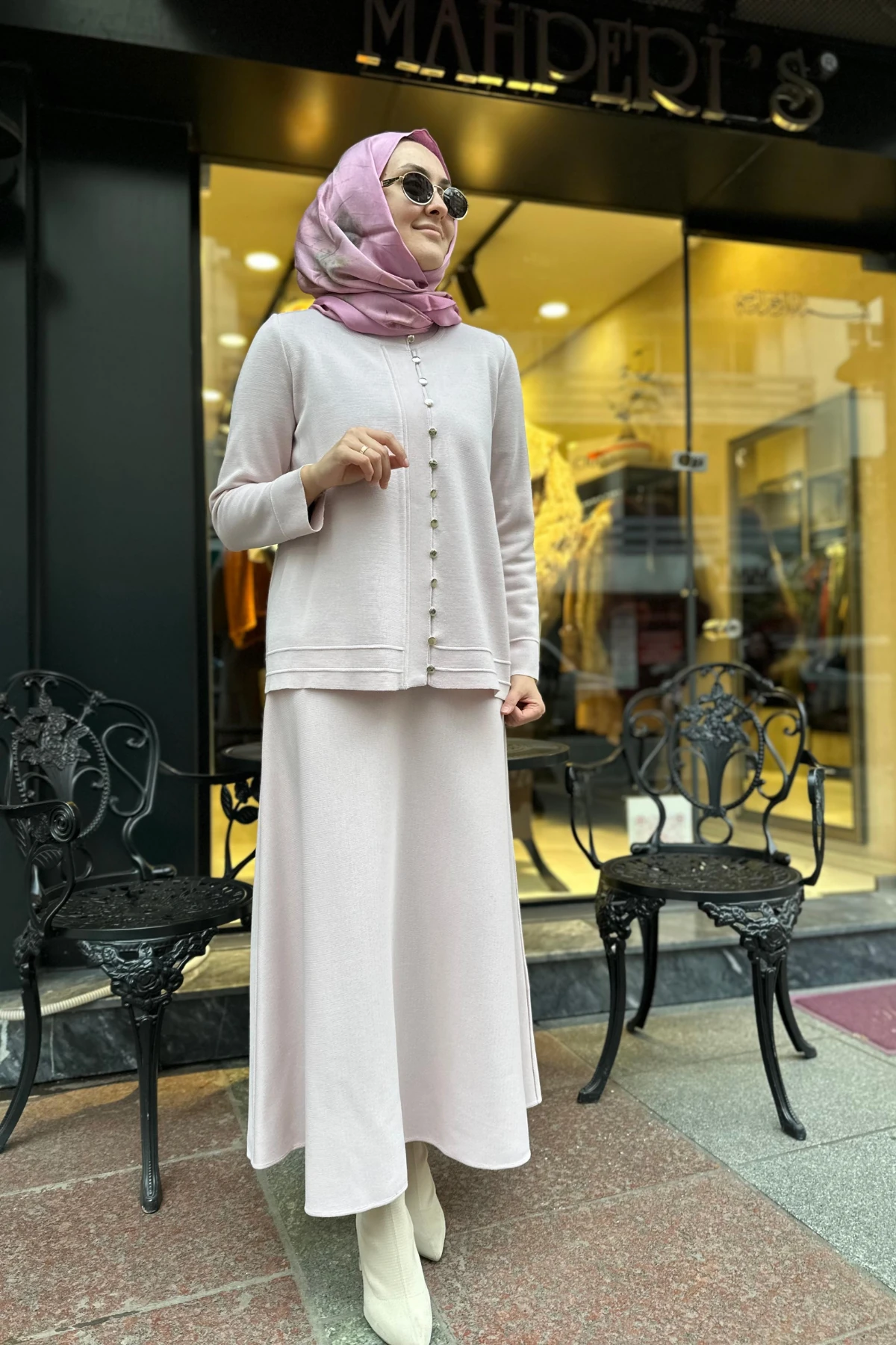 Rahat Kesim Triko Siyah Etek