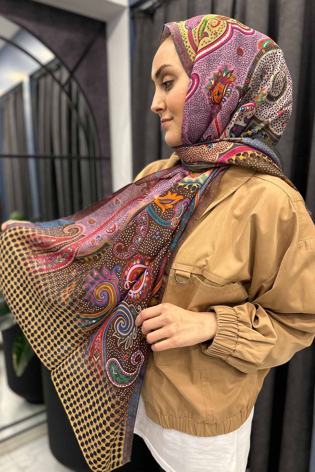 LOTUS ŞAL