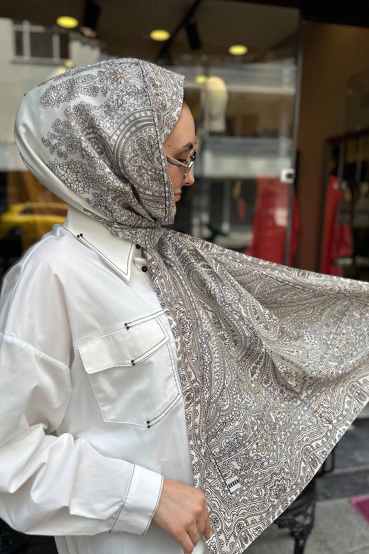 BEİGE ROSİE ŞAL