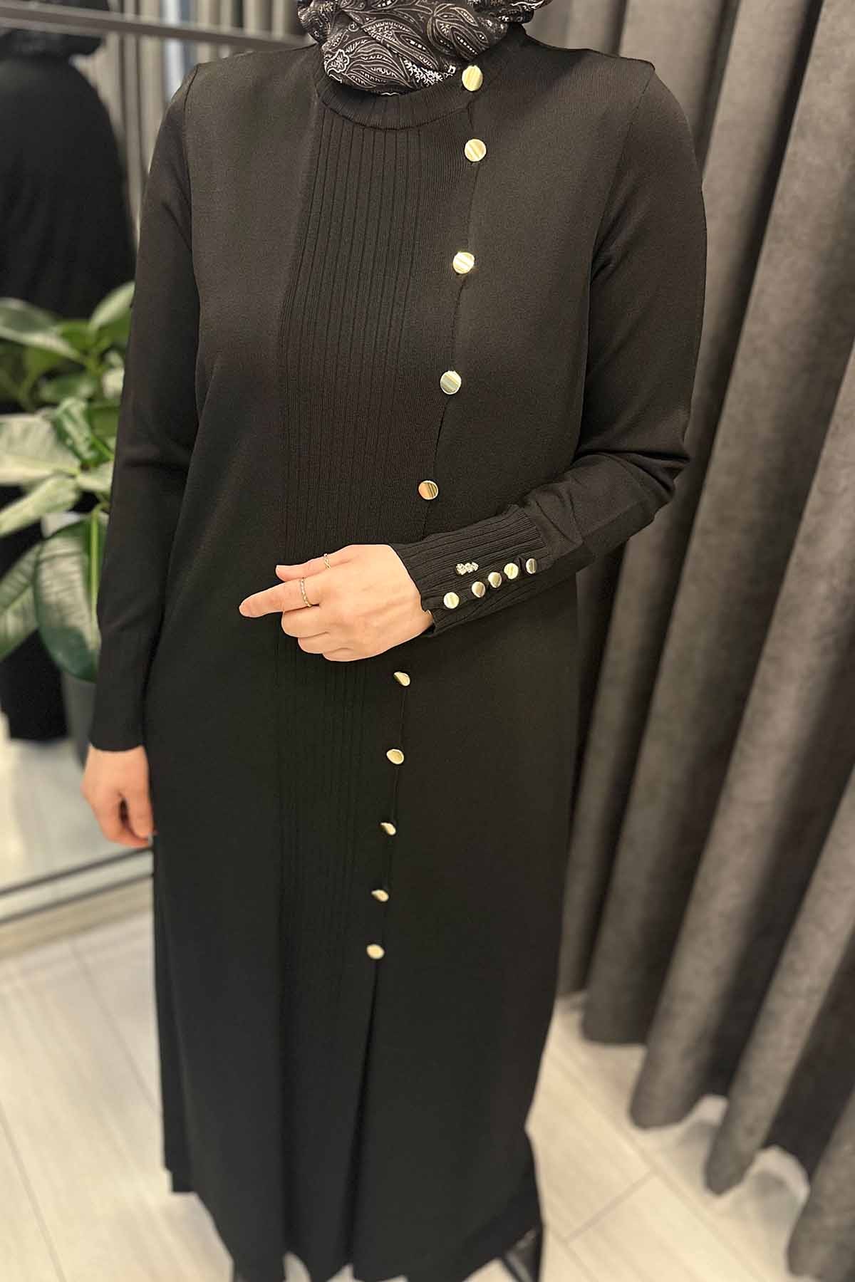 YUVARLAK YAKA DÜĞMELİ UZUN HIRKA