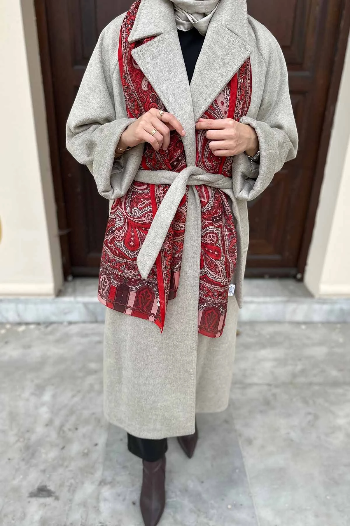 ARKASI FERMUAR DETAYLI KAŞE KABAN