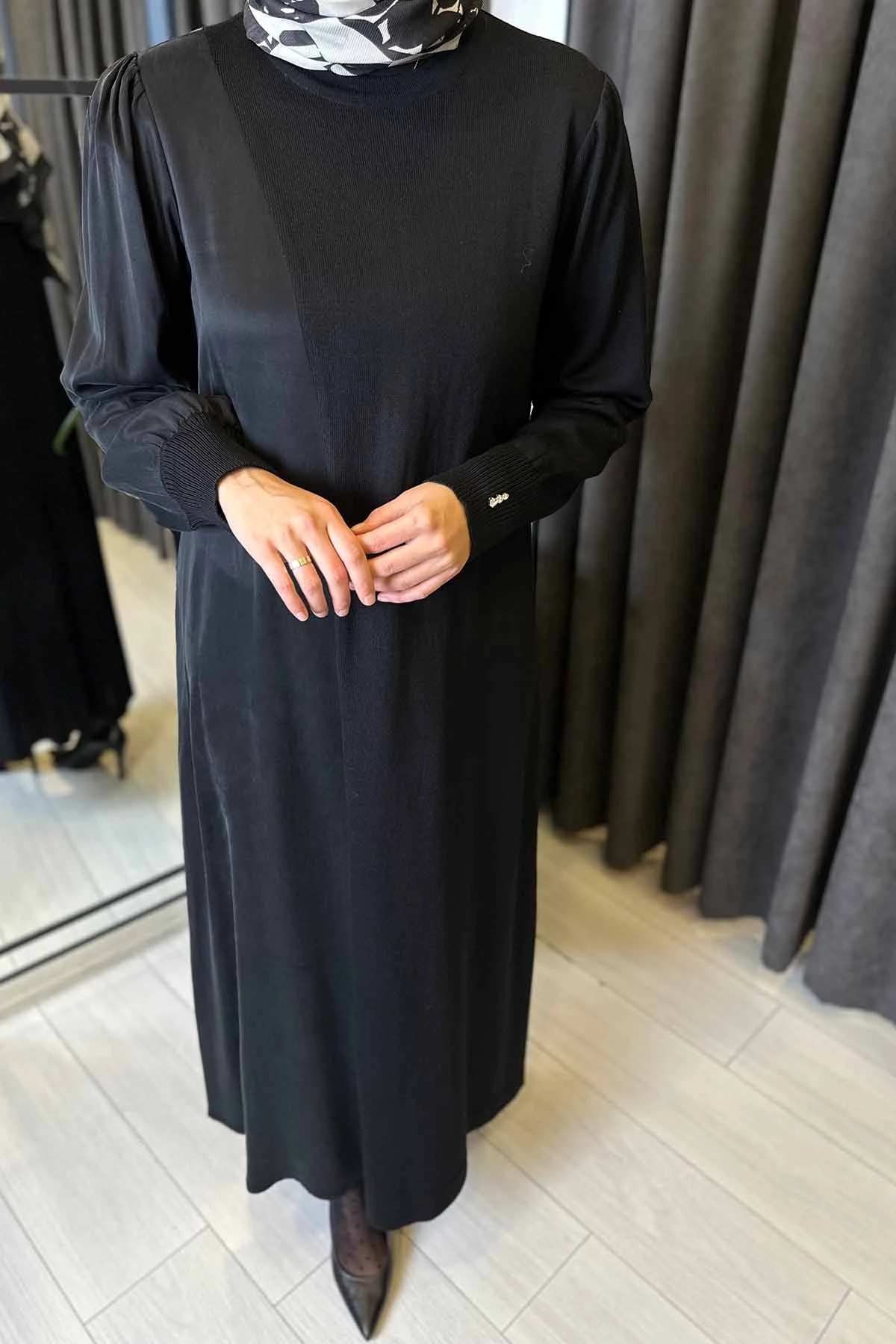 Triko Manteşli Rahat Kesim Elbise