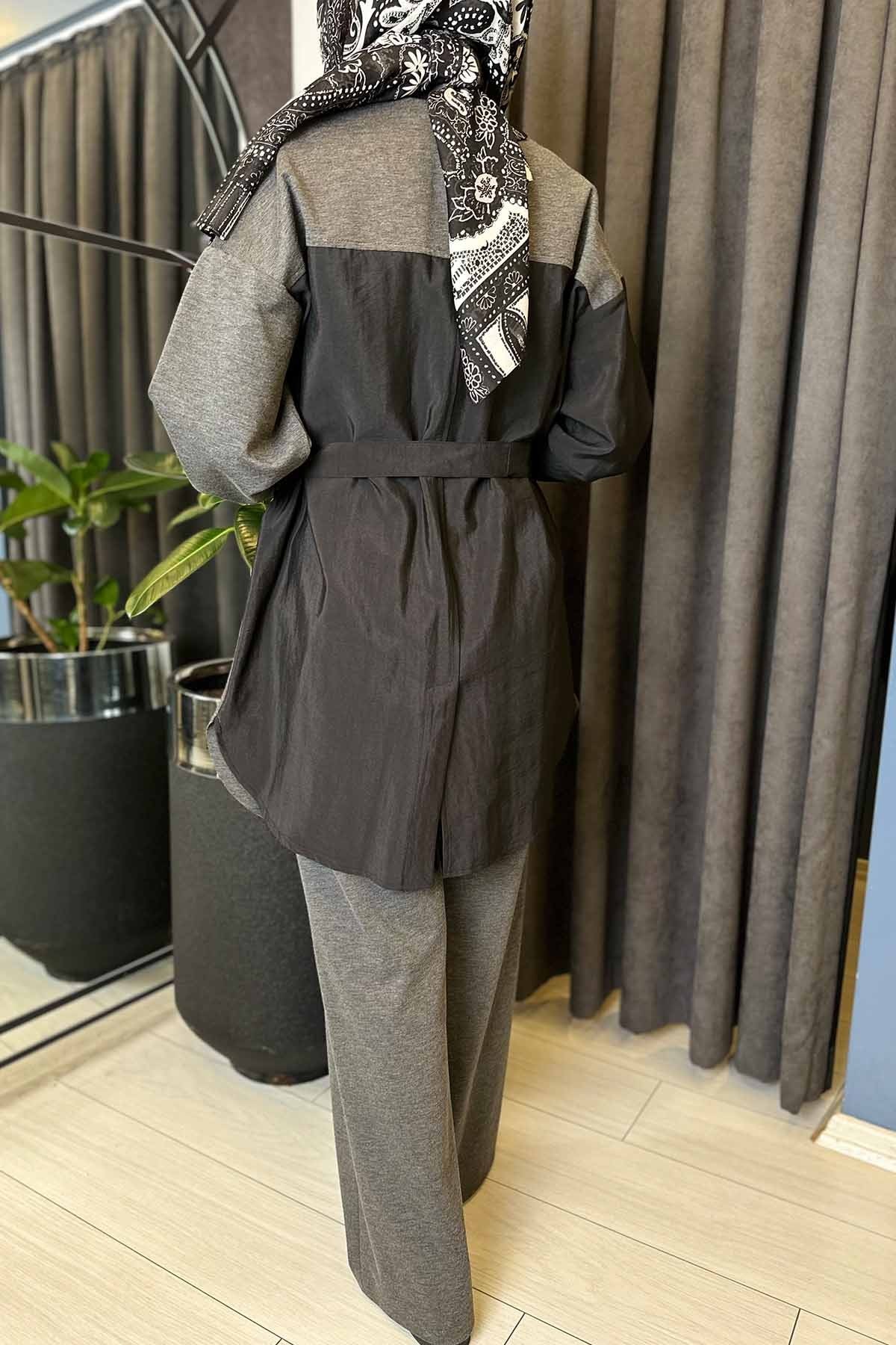 TUNİĞİ ÖNDEN ÇIT ÇITLI CEBİ AKSESUAR DETAYLI PANTOLONLU TAKIM