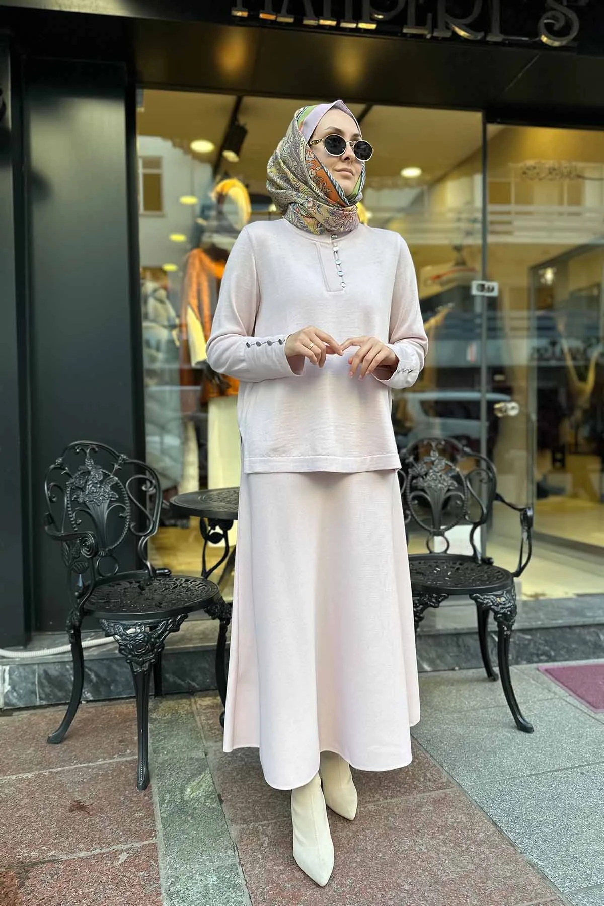 DİK YAKA YIRTMAÇLI TRİKO TUNİK