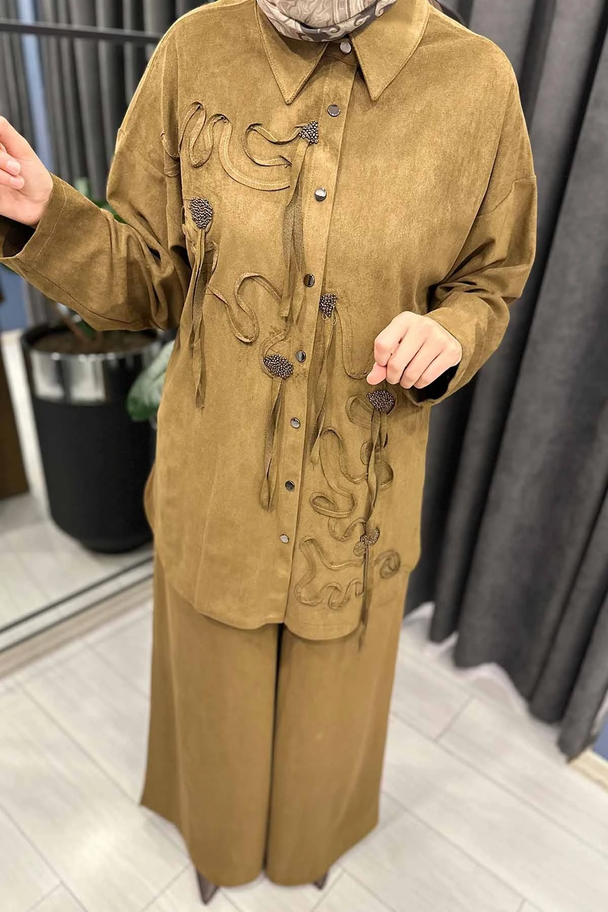 LASE NAKIŞLI PANTOLONLU TAKIM