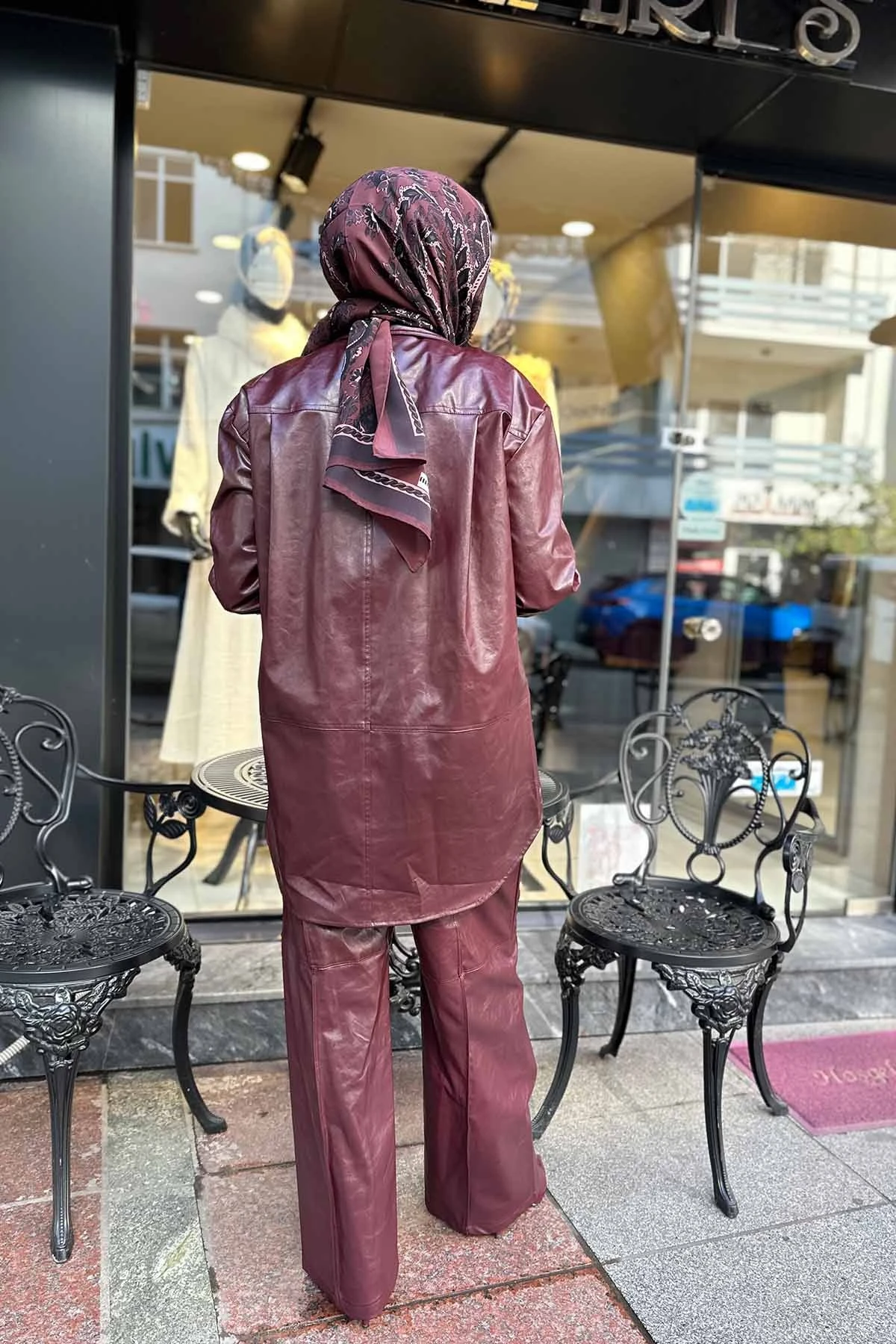 RİVETLİ DERİ GÖMLEK