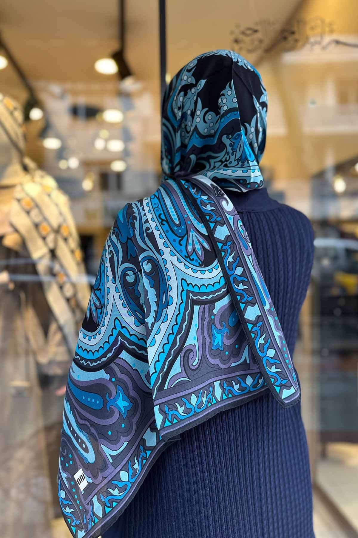 BLUE LAVİNİA İPEK ŞAL
