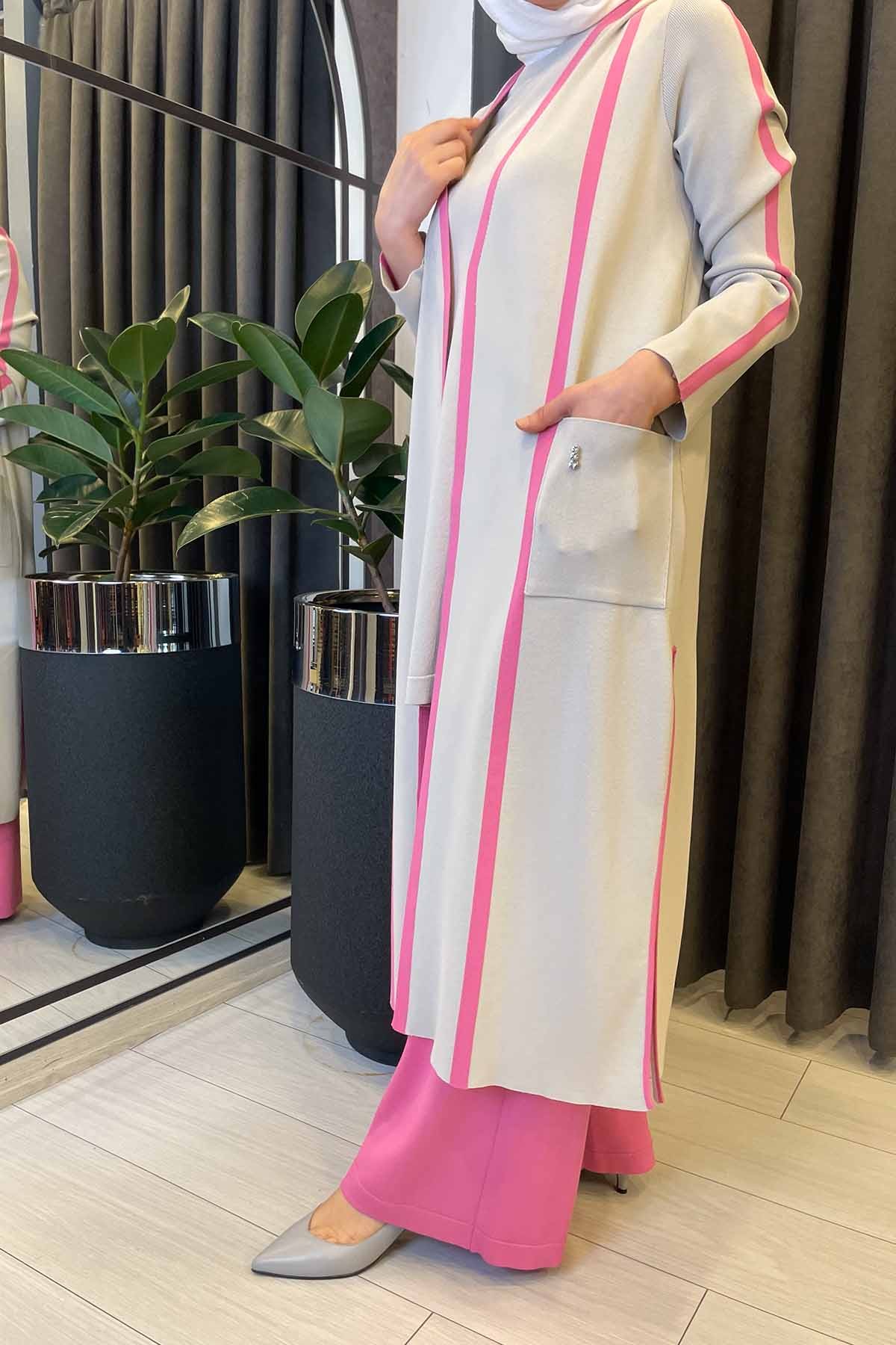 RENK ŞERİTLİ CEPLİ TRİKO HIRKA