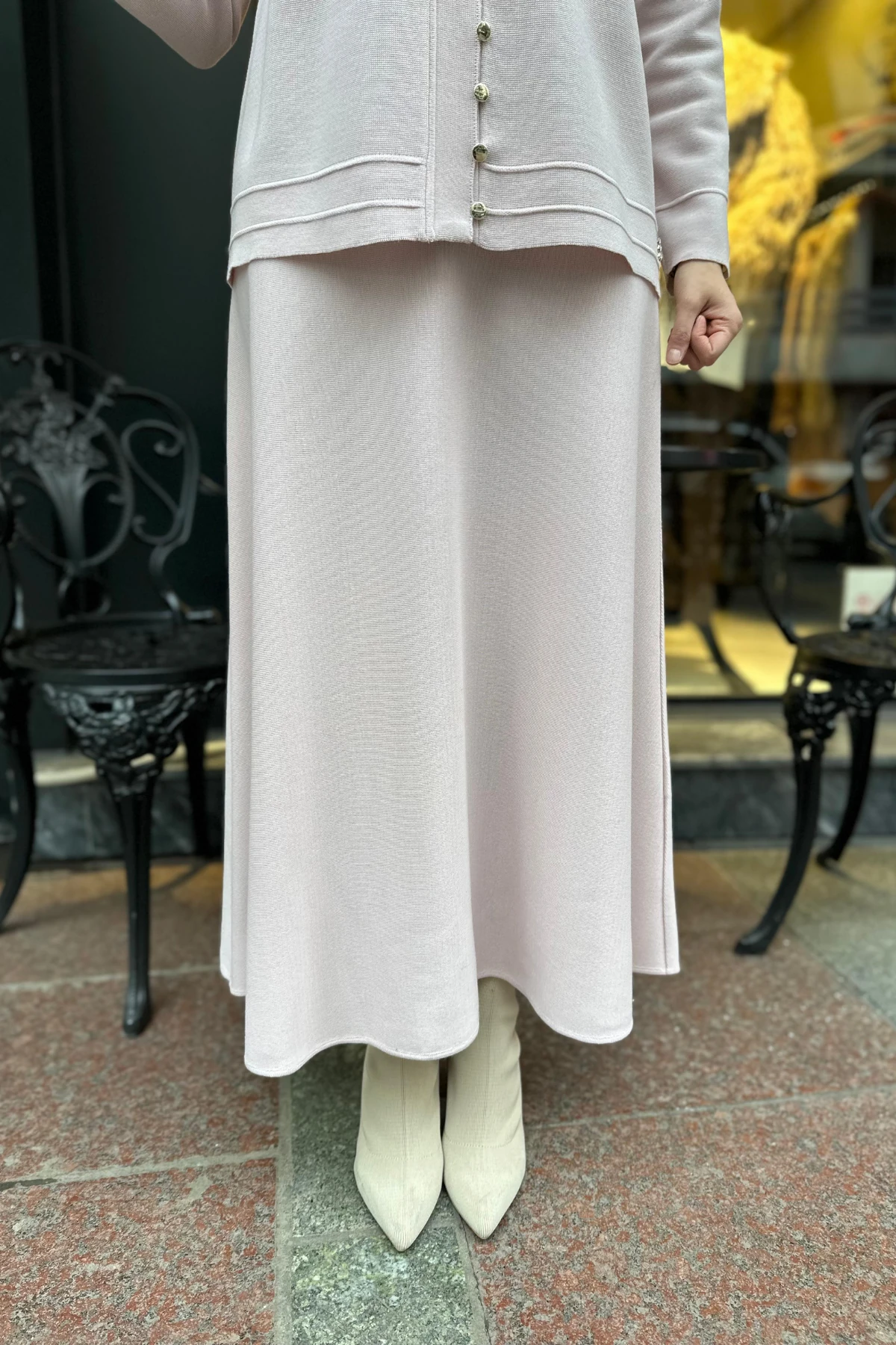 Rahat Kesim Triko Siyah Etek