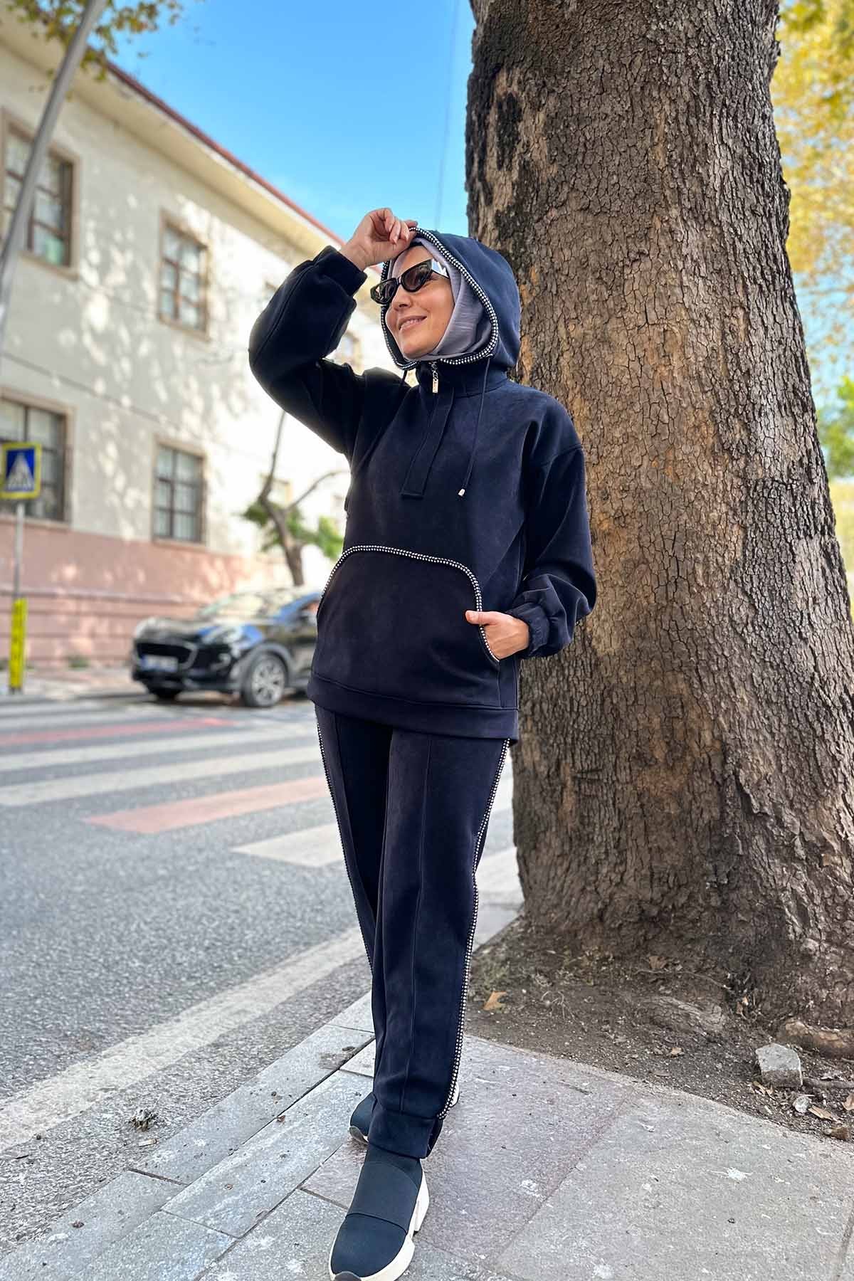 Siyah