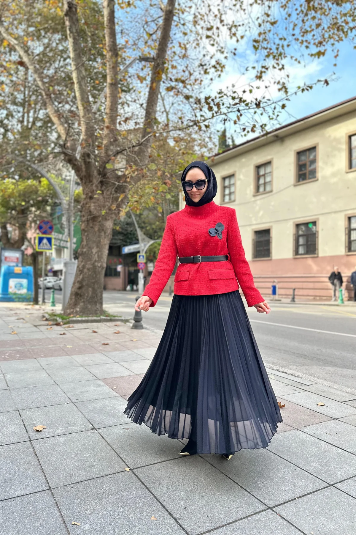 Tüvit Ceketli Etek Takım