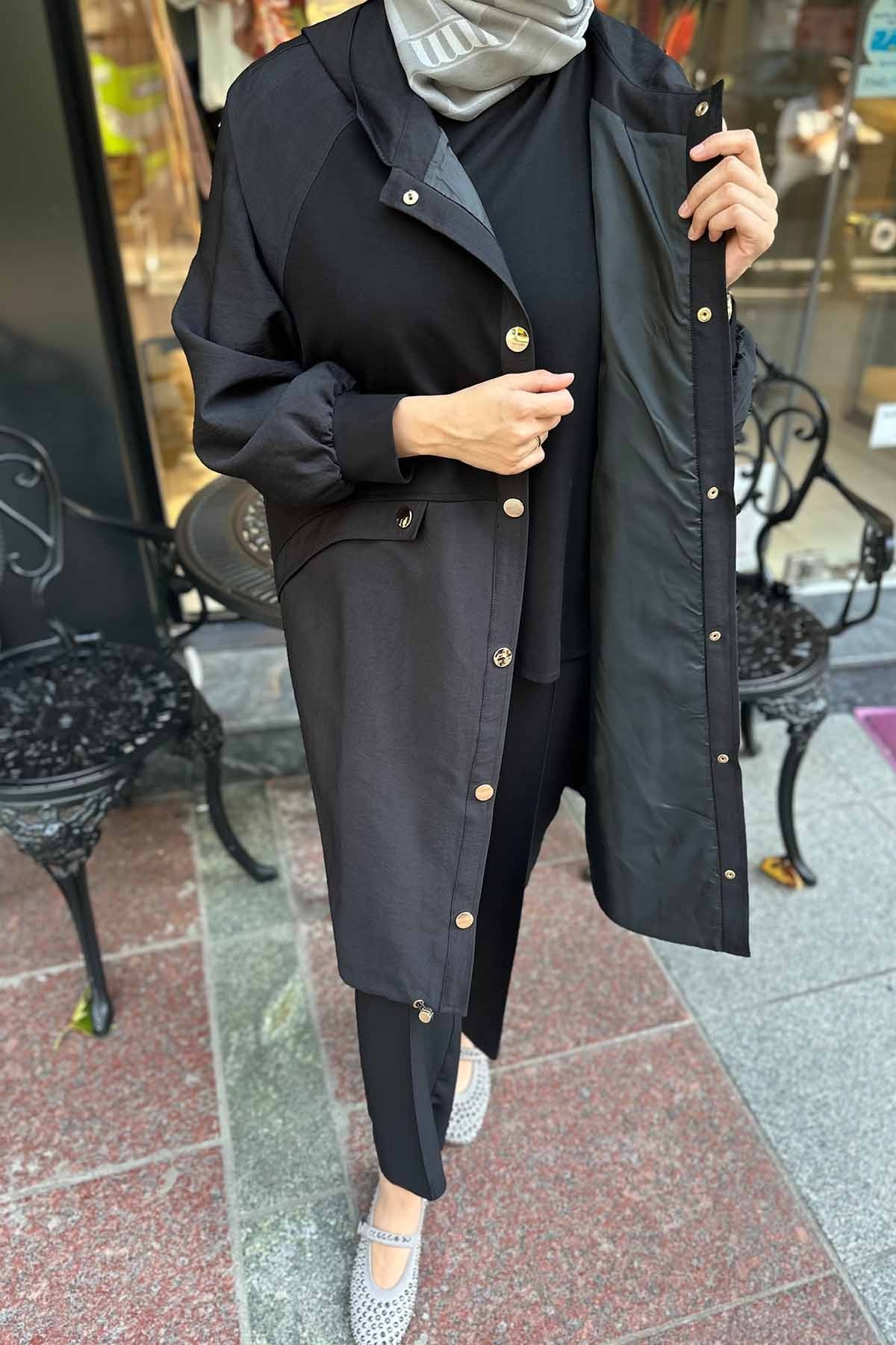 ÖNÜ ÇITÇITLI KAPİŞONLU ÇELİK GARNİLİ DUBAİ KAP