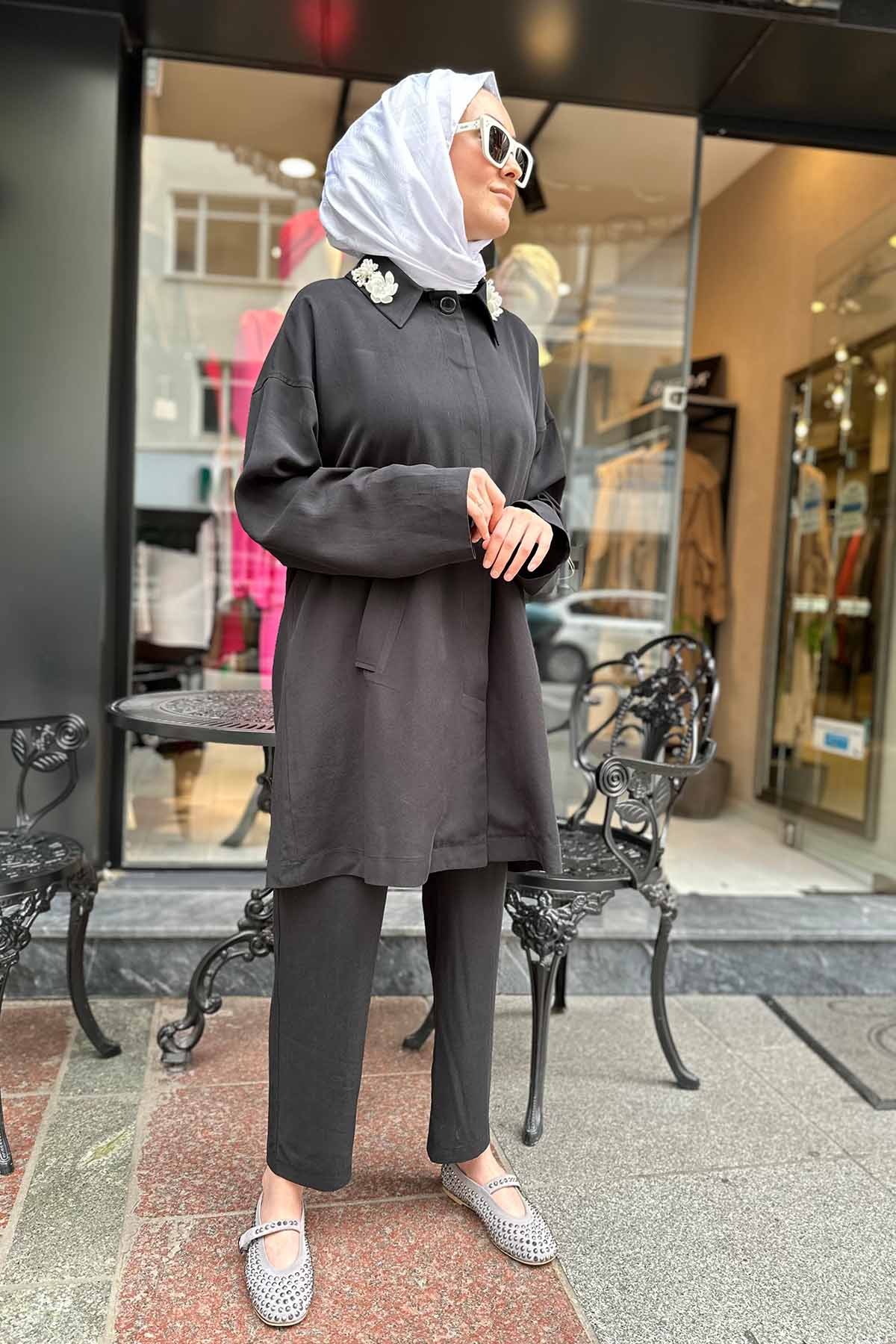 Siyah