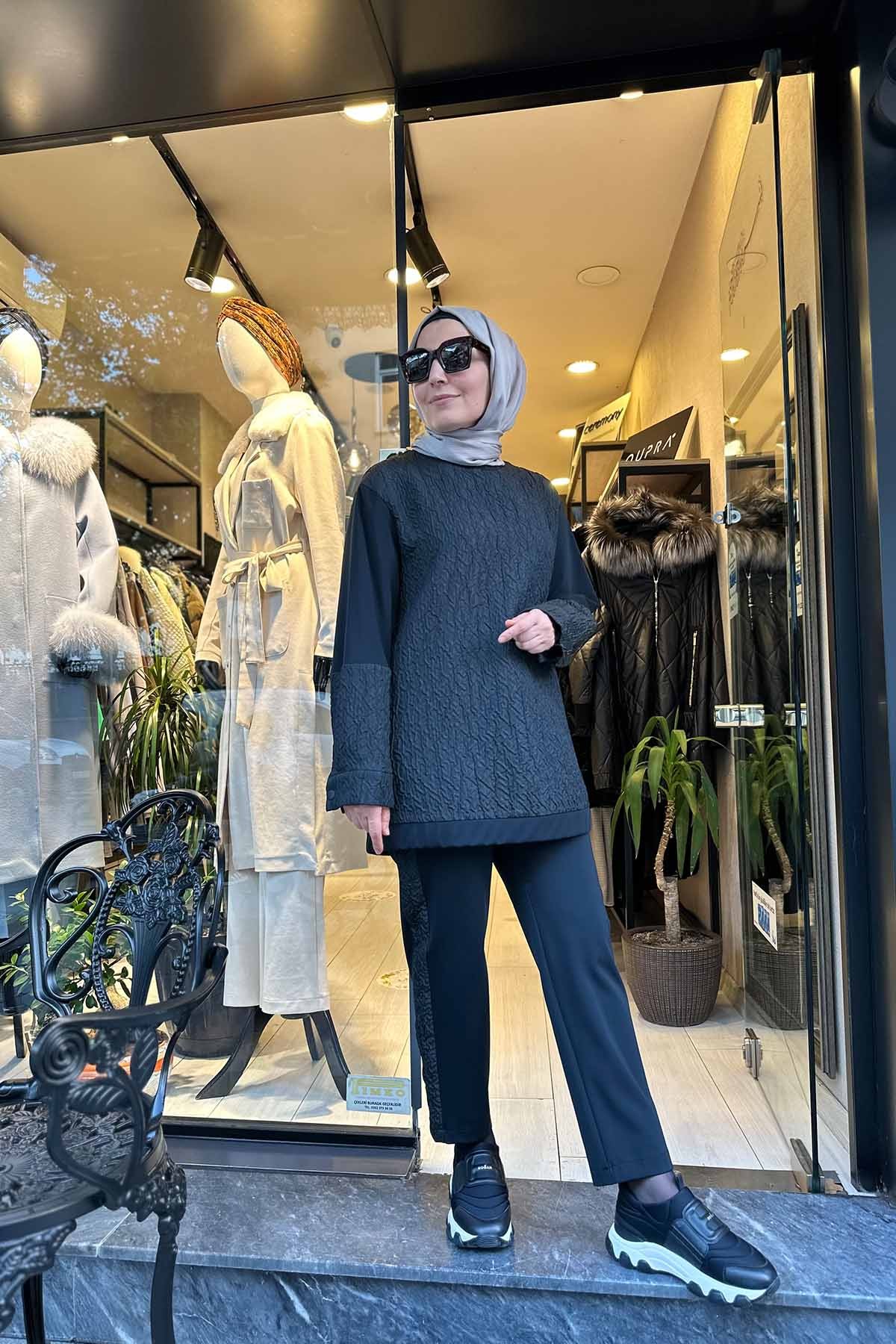 MİRANDA SWEAT
