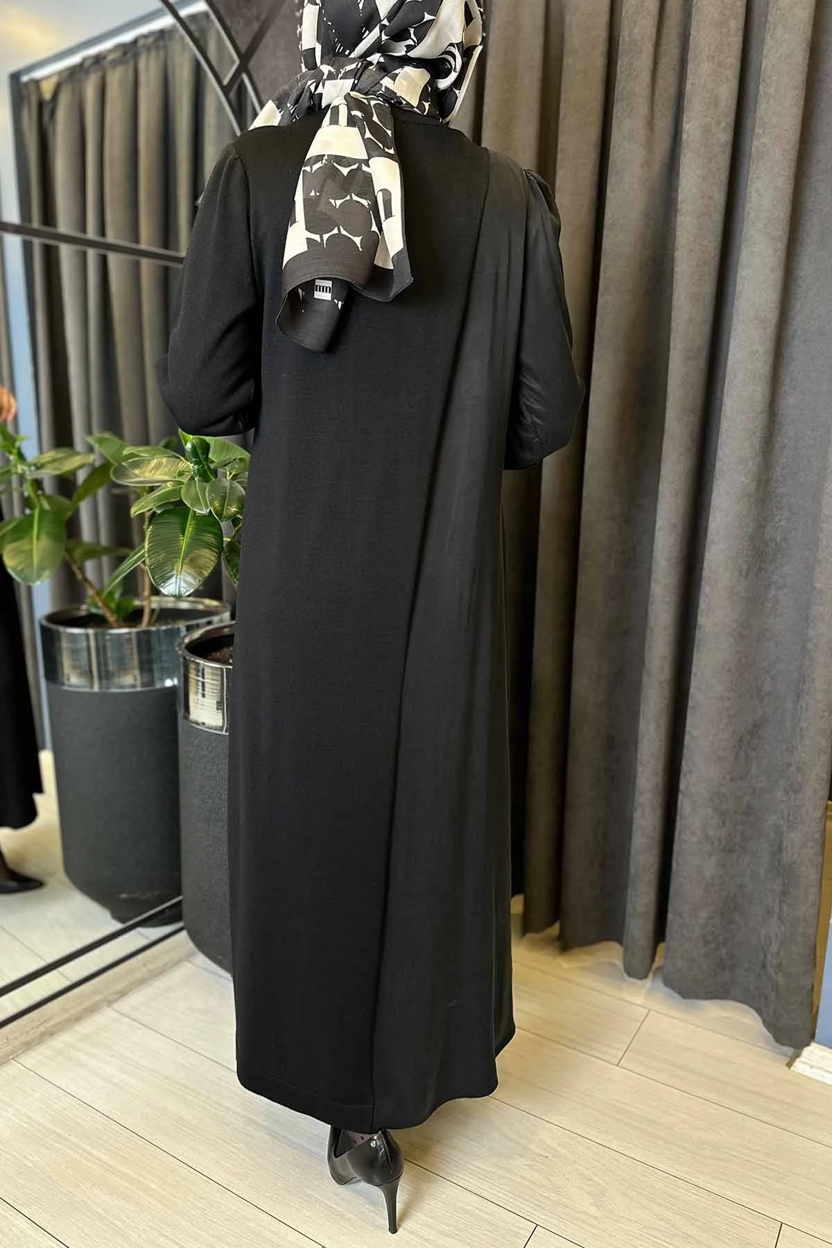 Triko Manteşli Rahat Kesim Elbise