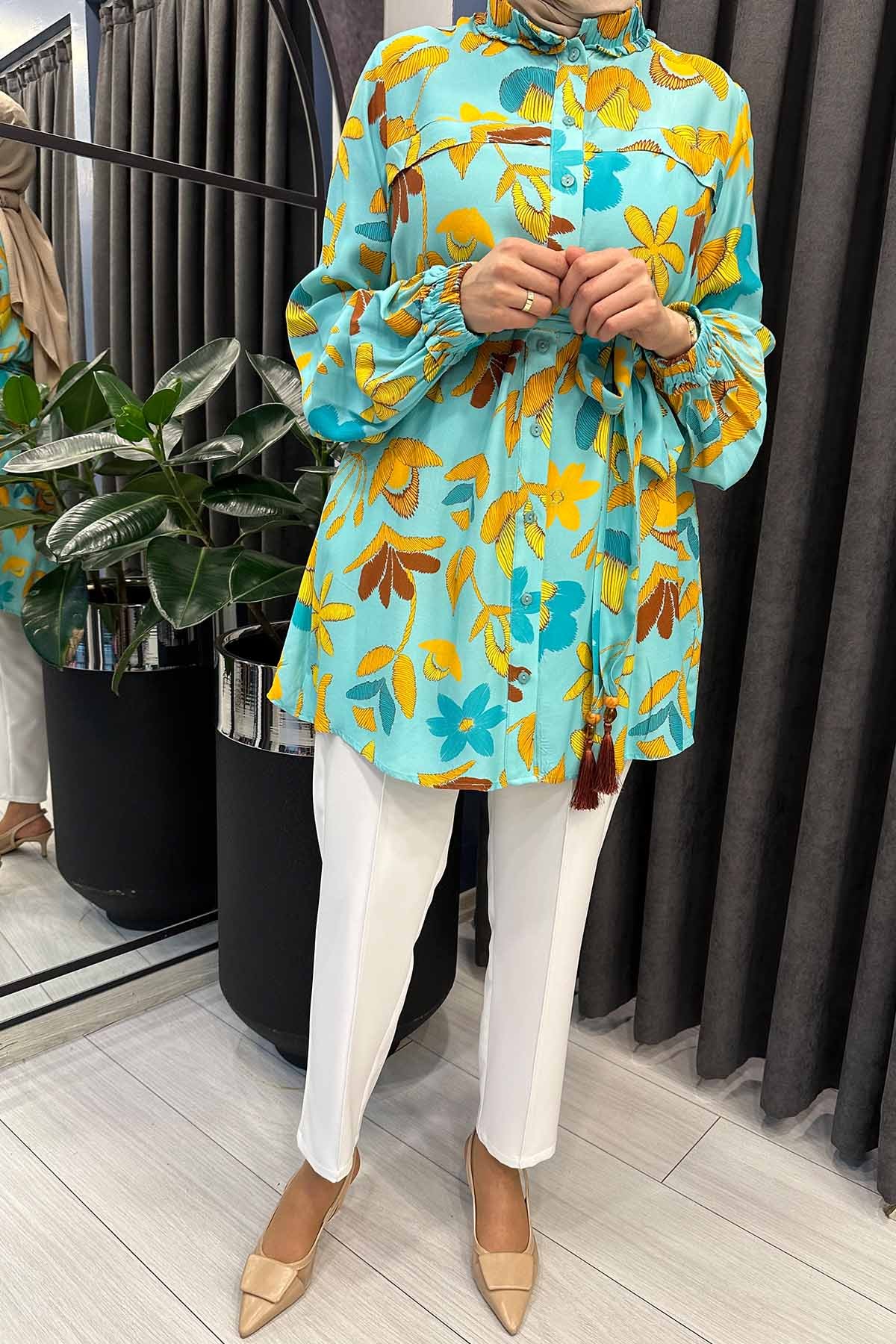 SANDRA GÖMLEK