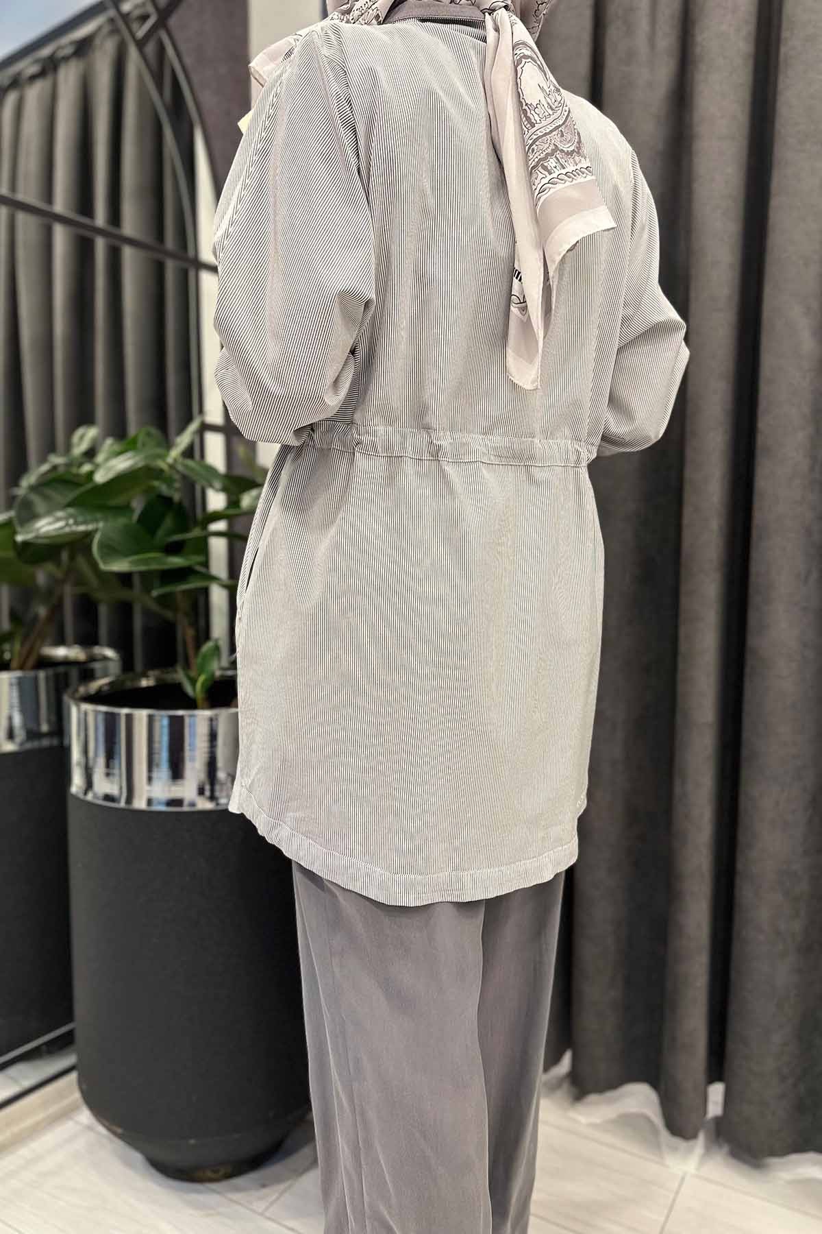 BELİ BÜZGÜLÜ DİK YAKA CASUAL CEKET