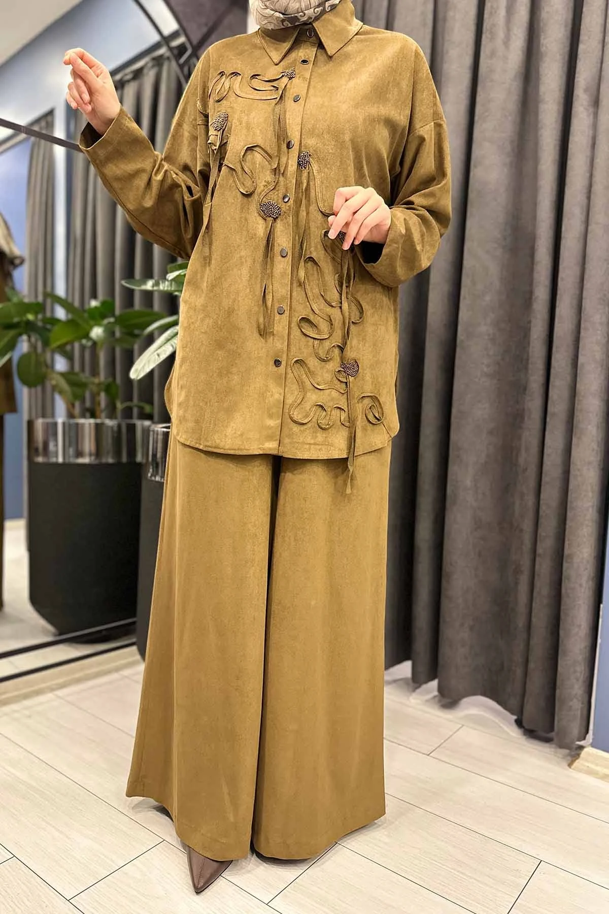 LASE NAKIŞLI PANTOLONLU TAKIM