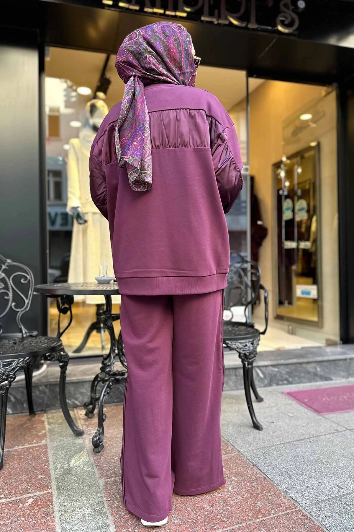 YANI ŞERİTLİ EŞOFMAN ALTI