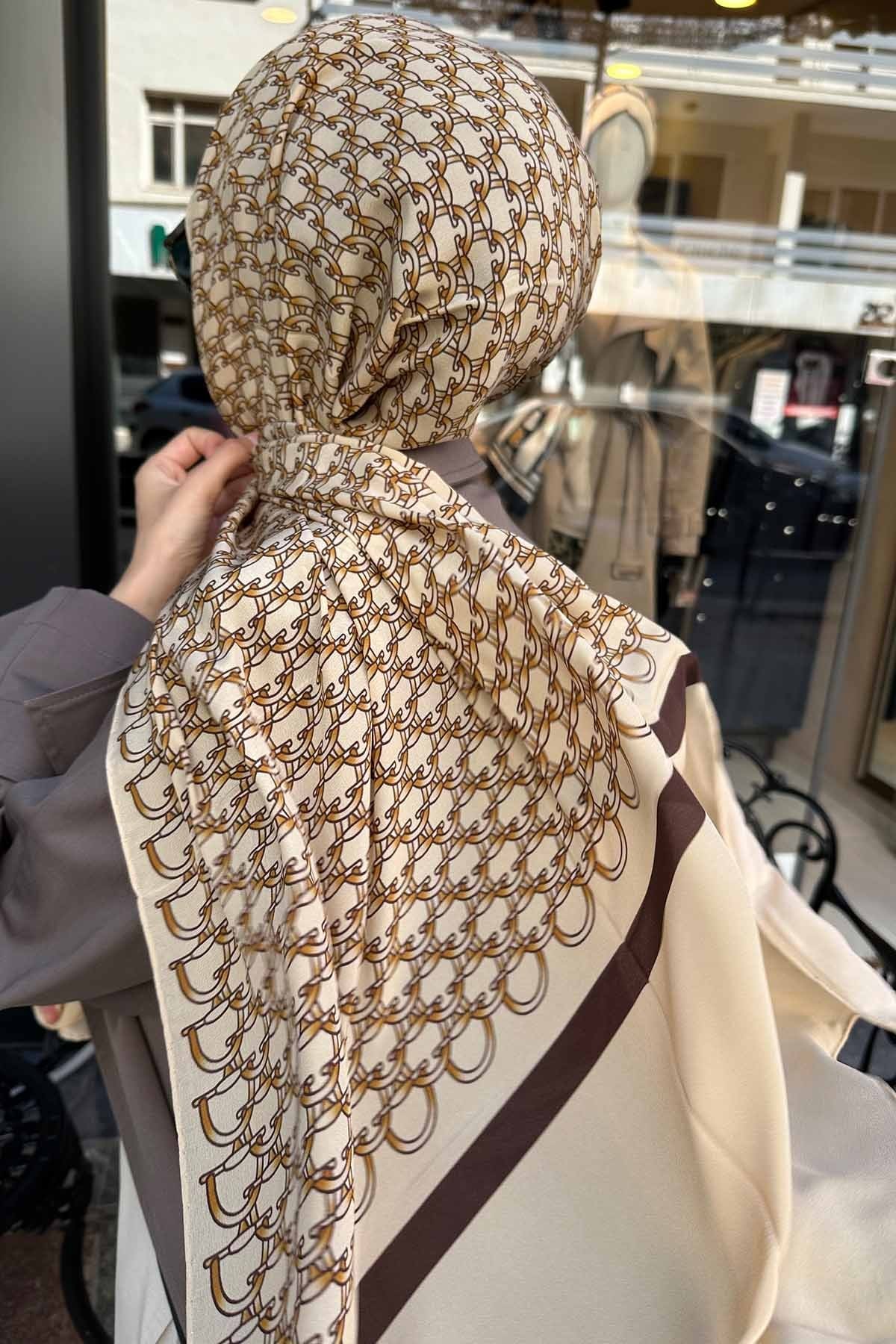 GOLDEN LOOP