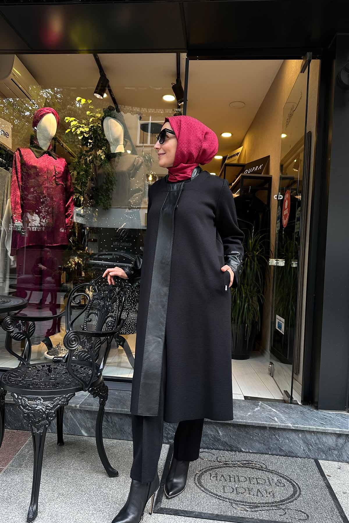 ÖN PATI DERİ DETAYLI TRİKO KAP