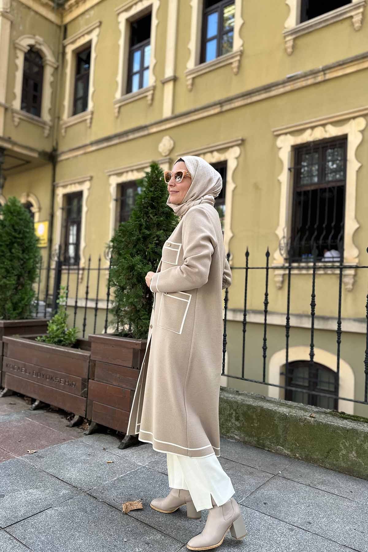 DÖRT CEPLİ TRİKO HIRKA