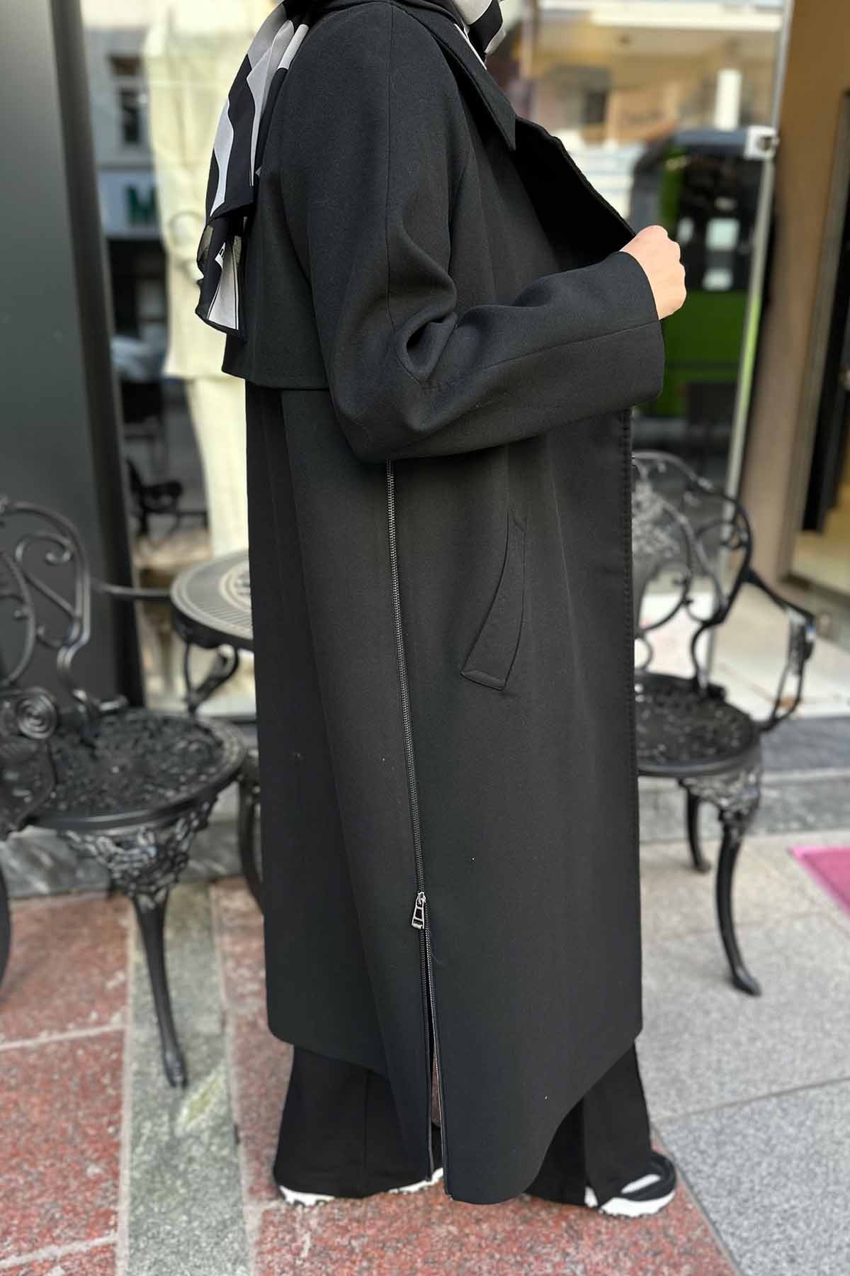 FERMUAR DETAYLI KAŞE KABAN