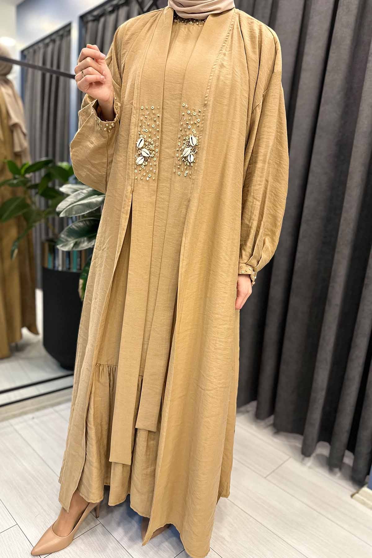 YAKASI TAŞ İŞLEMELİ TENCEL KOLSUZ ELBİSE