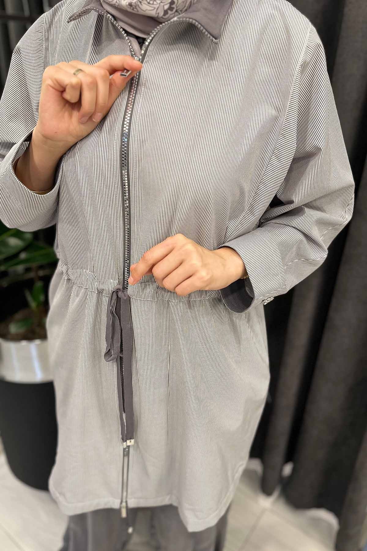 BELİ BÜZGÜLÜ DİK YAKA CASUAL CEKET