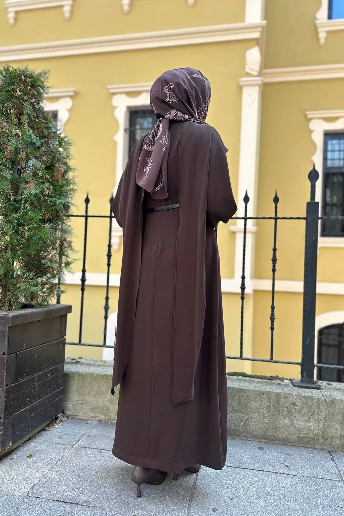 ÖNÜ NERVÜRLÜ YARASA KOL ELBİSE