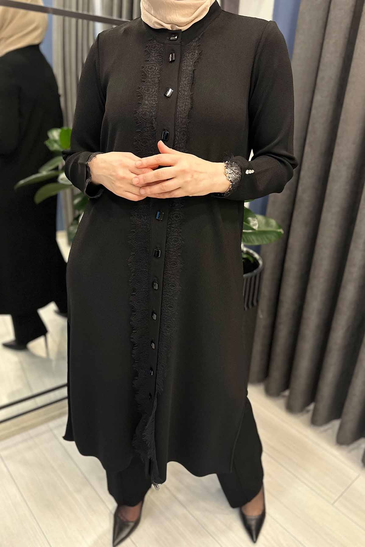 DÜĞMELİ UZUN TRİKO HIRKA