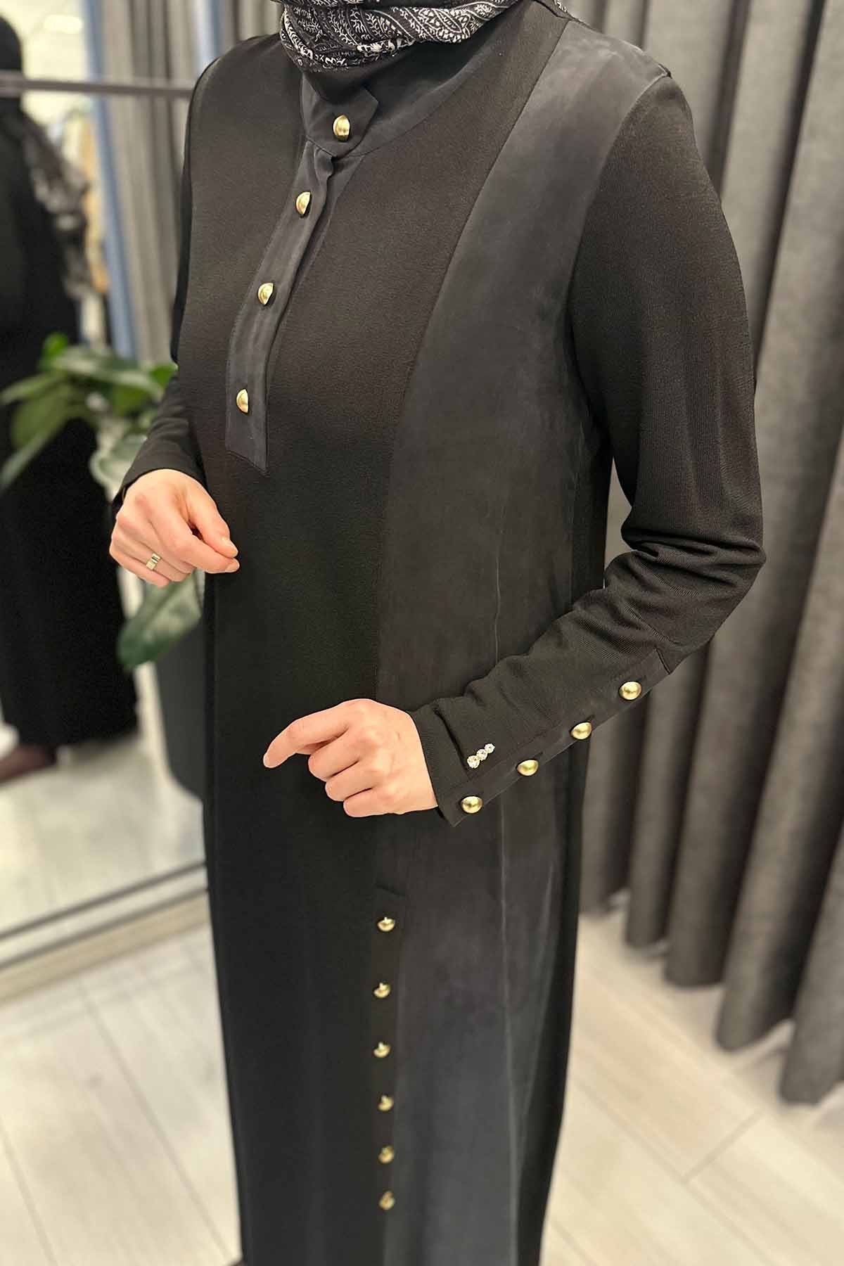 DİK YAKA DÜĞME DETAYLI ELBİSE