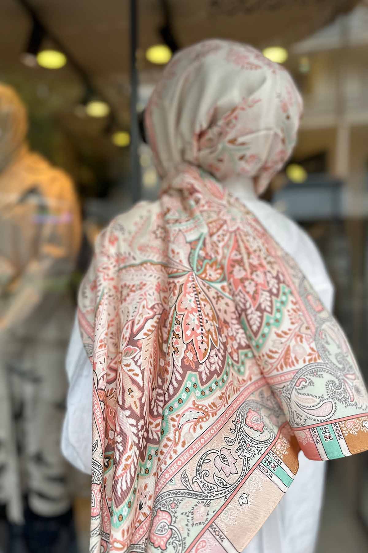 BEİGE İVY ŞAL