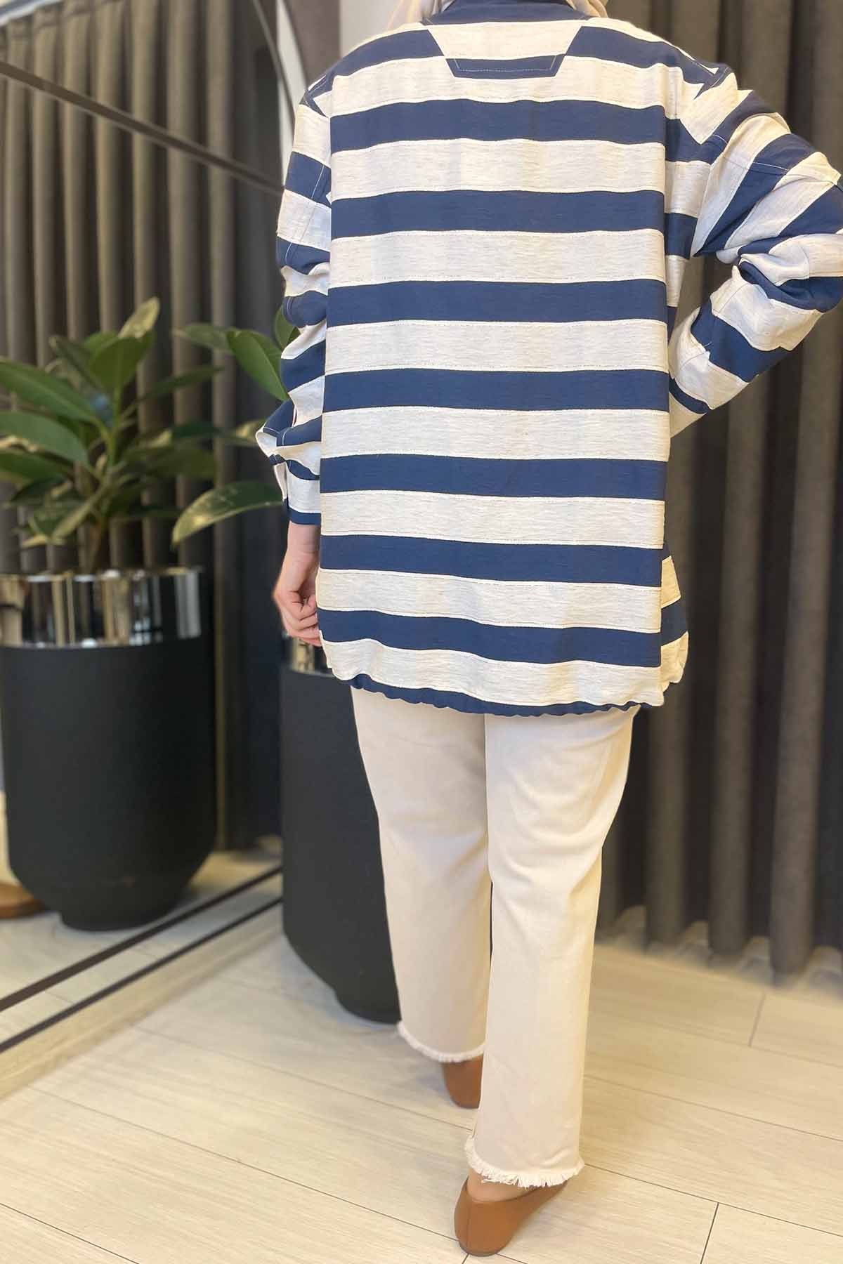 ÇİZGİLİ DETAYLI SWEATSHİRT