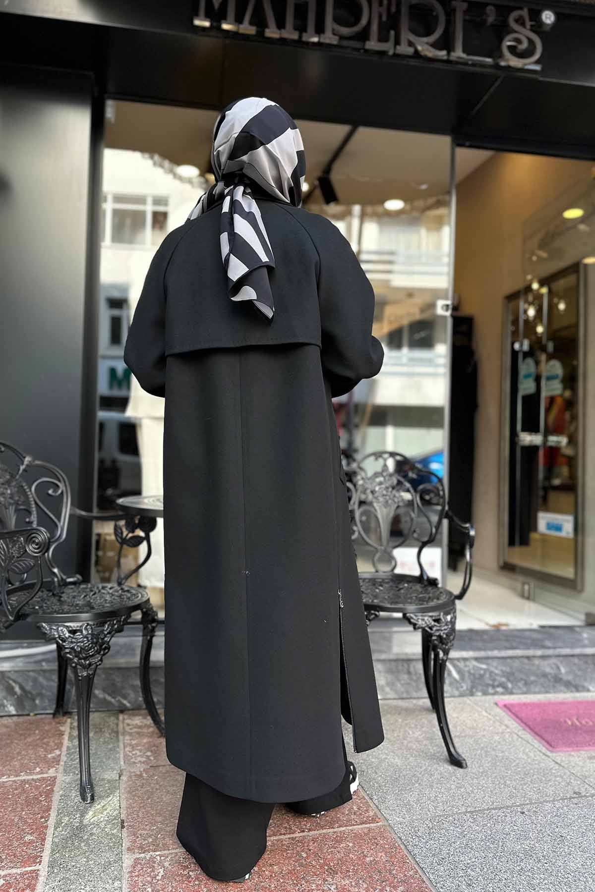 FERMUAR DETAYLI KAŞE KABAN