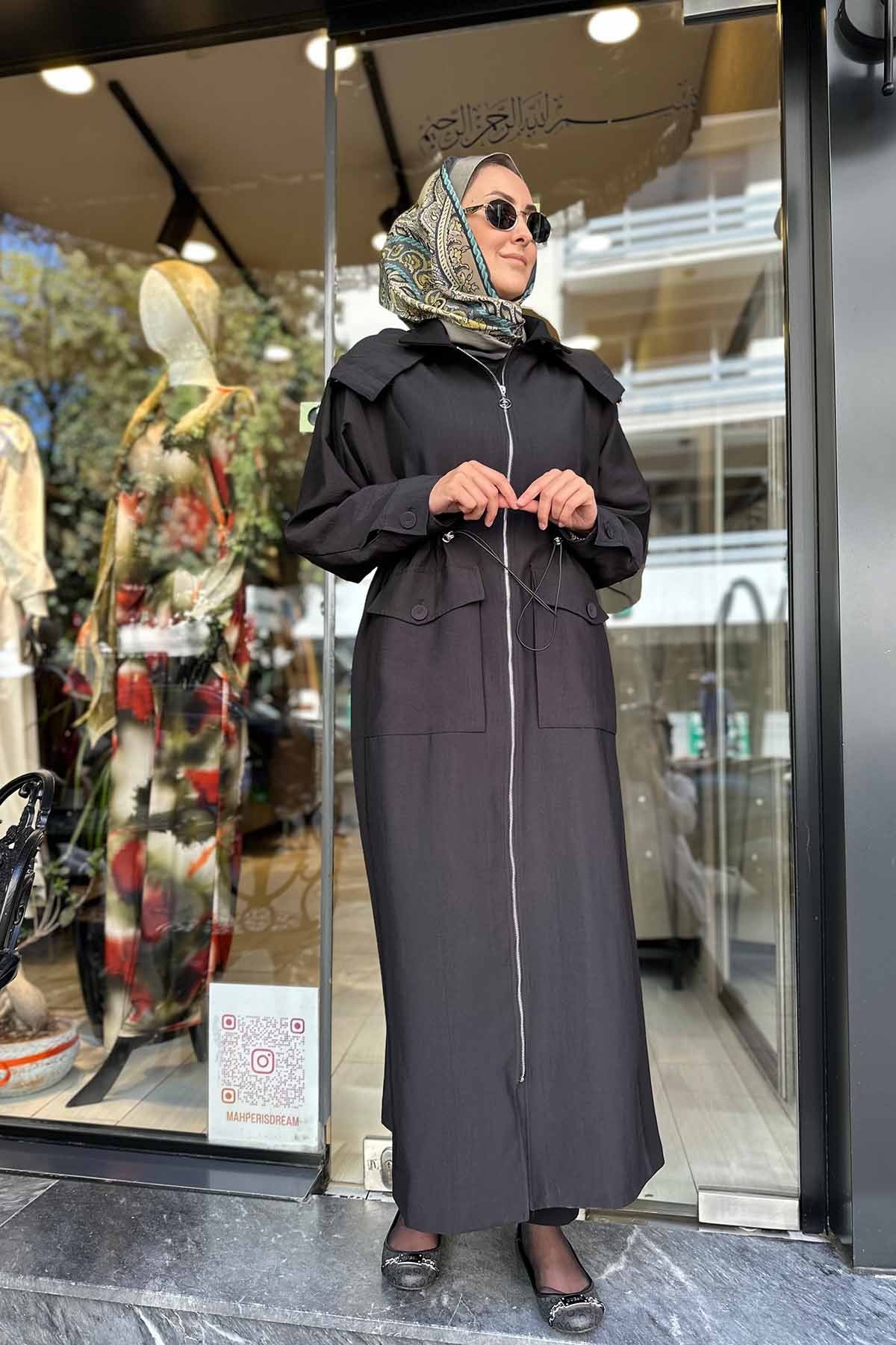 YANLARI ÇELİK GARNİLİ BELDEN BÜZGÜLÜ FERMUARLI DUBAİ KAP