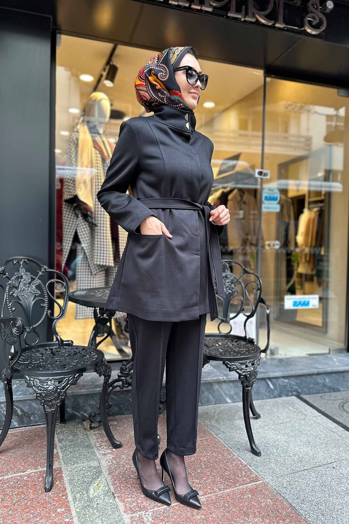 Siyah