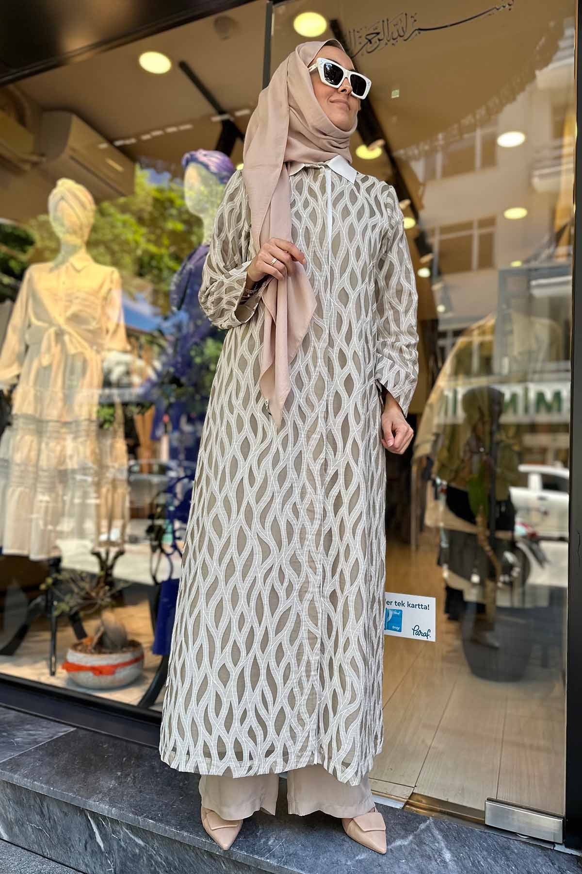 TRİKO YAKALI DOKULU UZUN CEKET