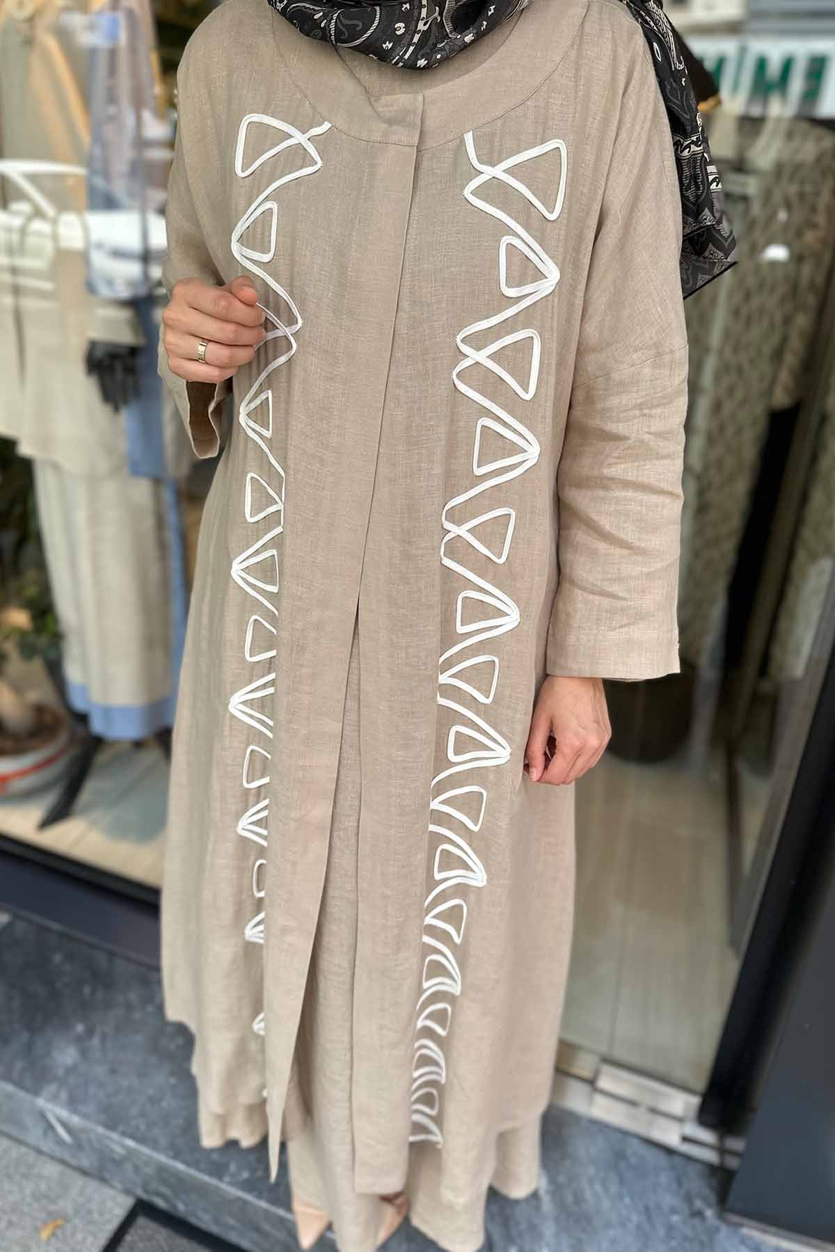 NAKIŞ DETAYLI KETEN KAFTAN