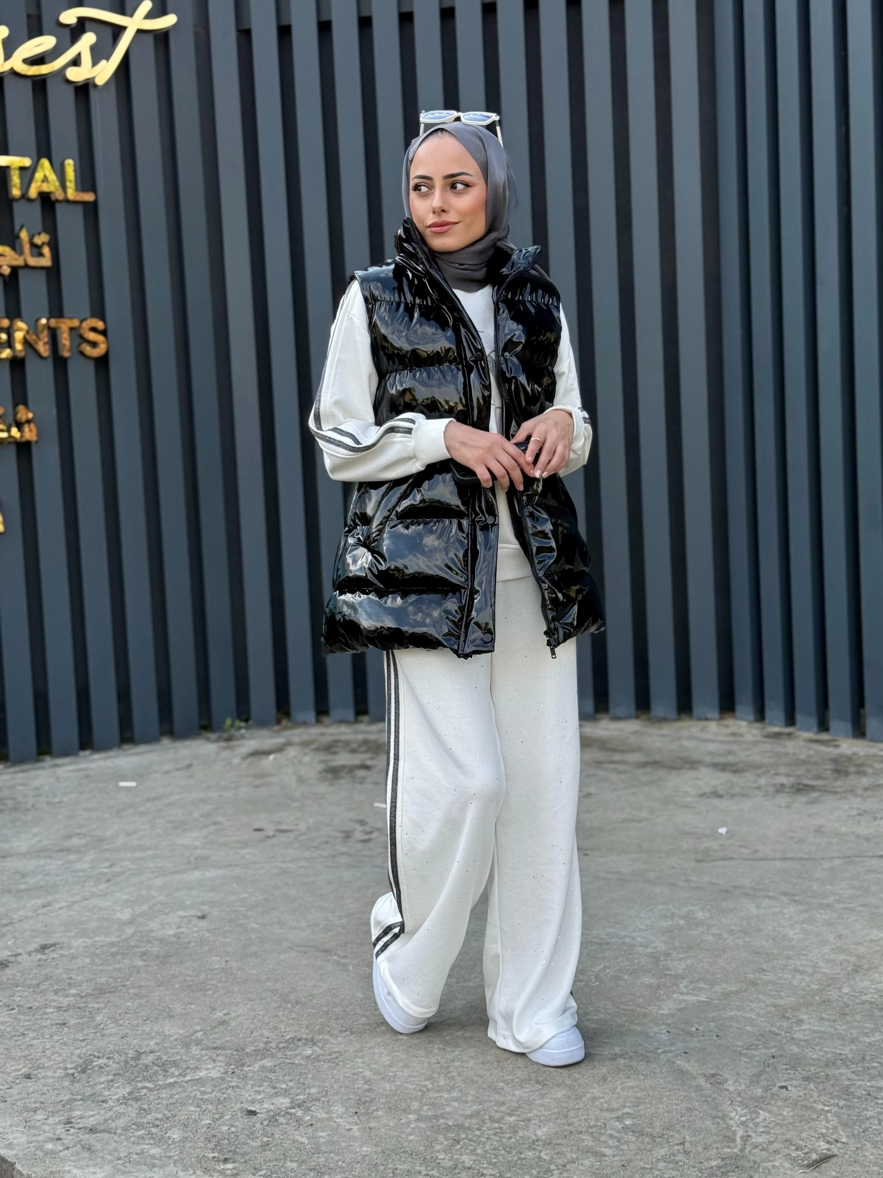 Rugan Parlak Şişme Yelek Siyah