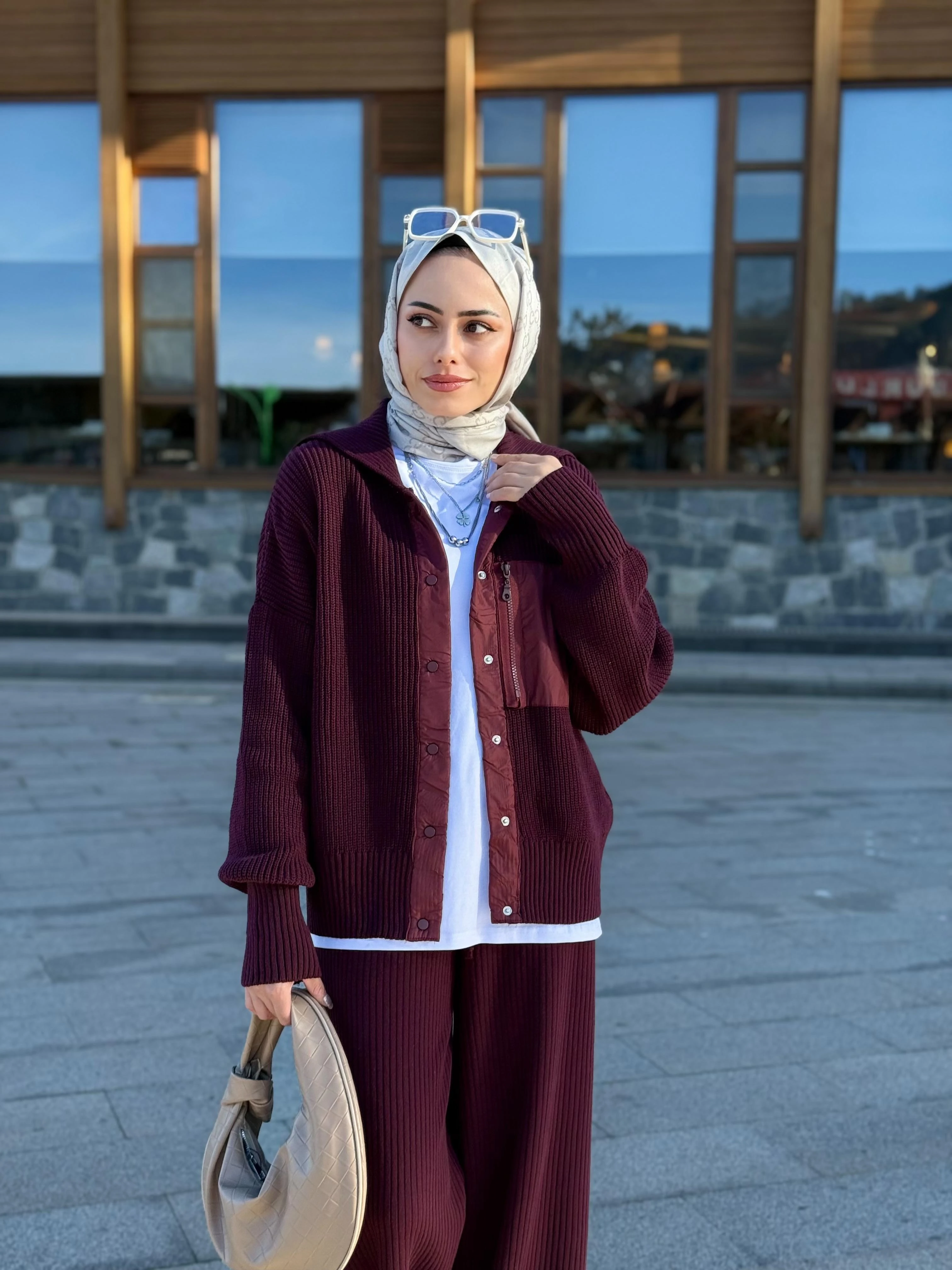 Garni Detaylı Triko Takım