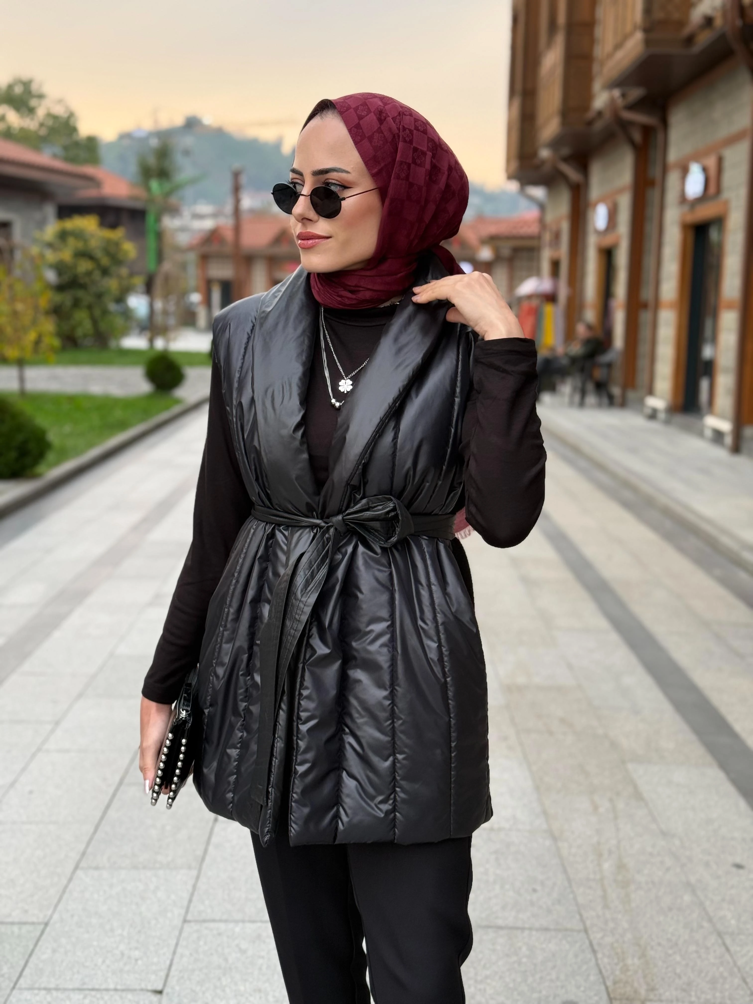 Triko Detaylı Şişme Yelek