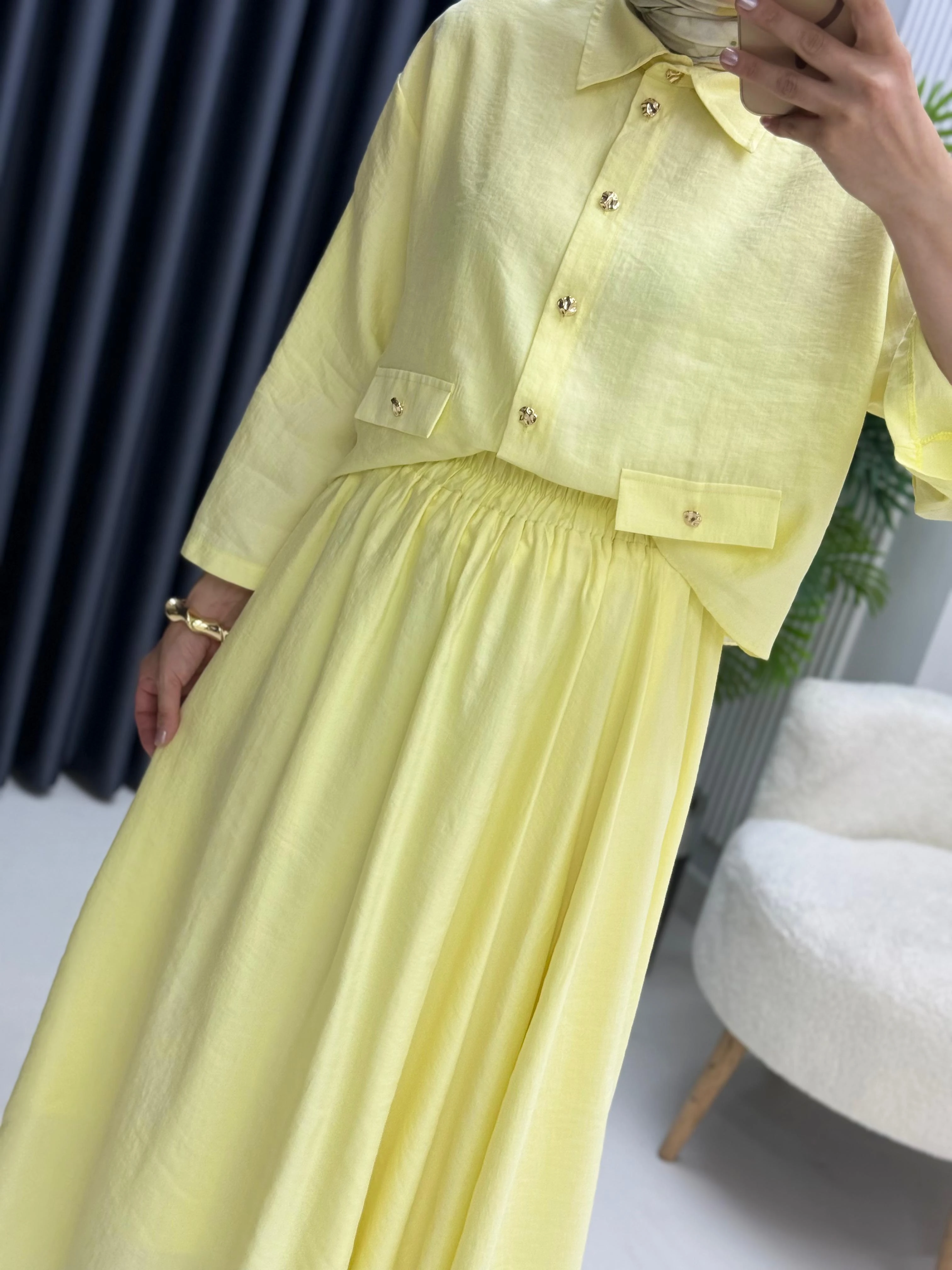 Gold Düğme Ve Cep Detaylı Etekli Takım