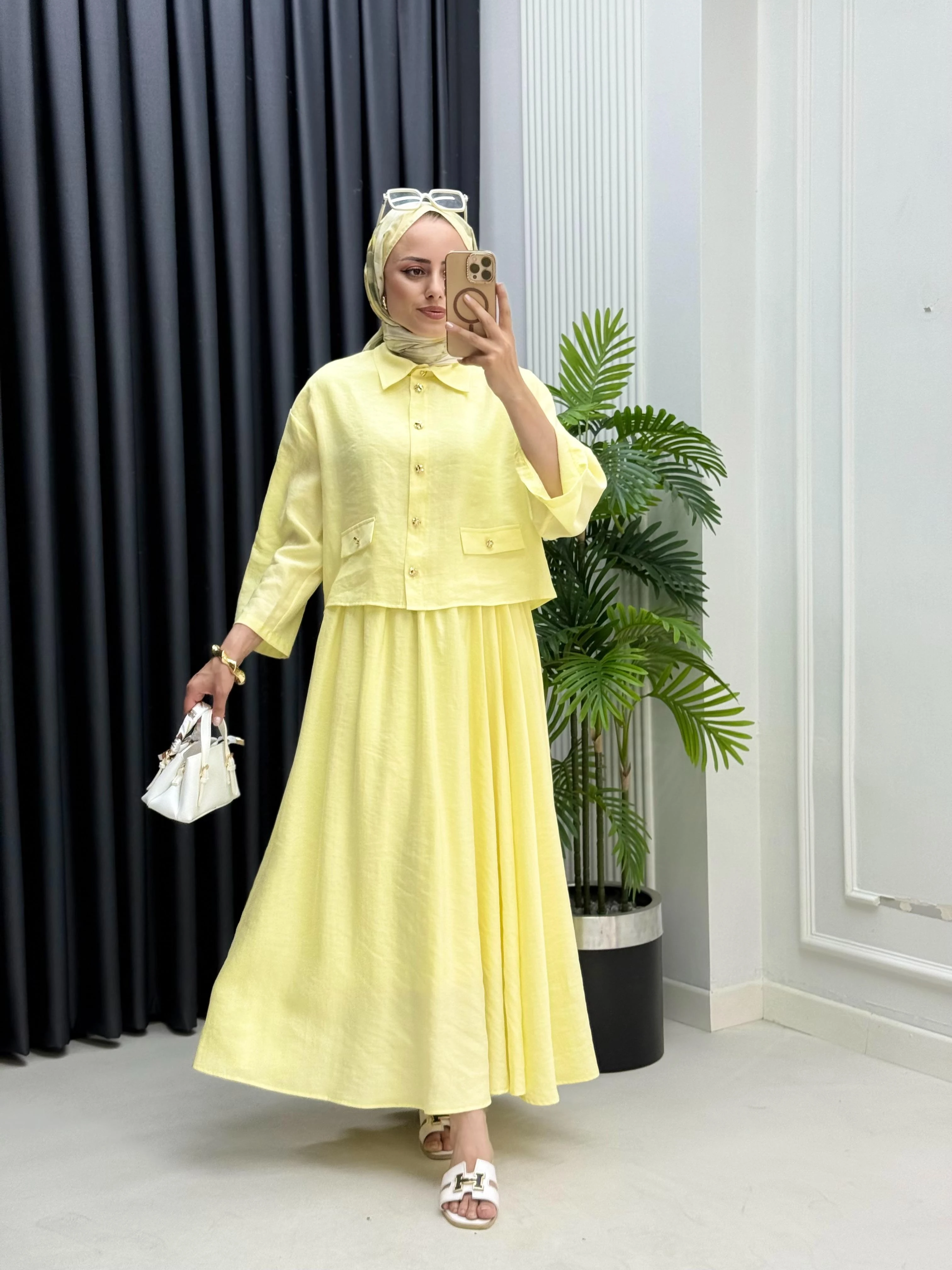 Gold Düğme Ve Cep Detaylı Etekli Takım