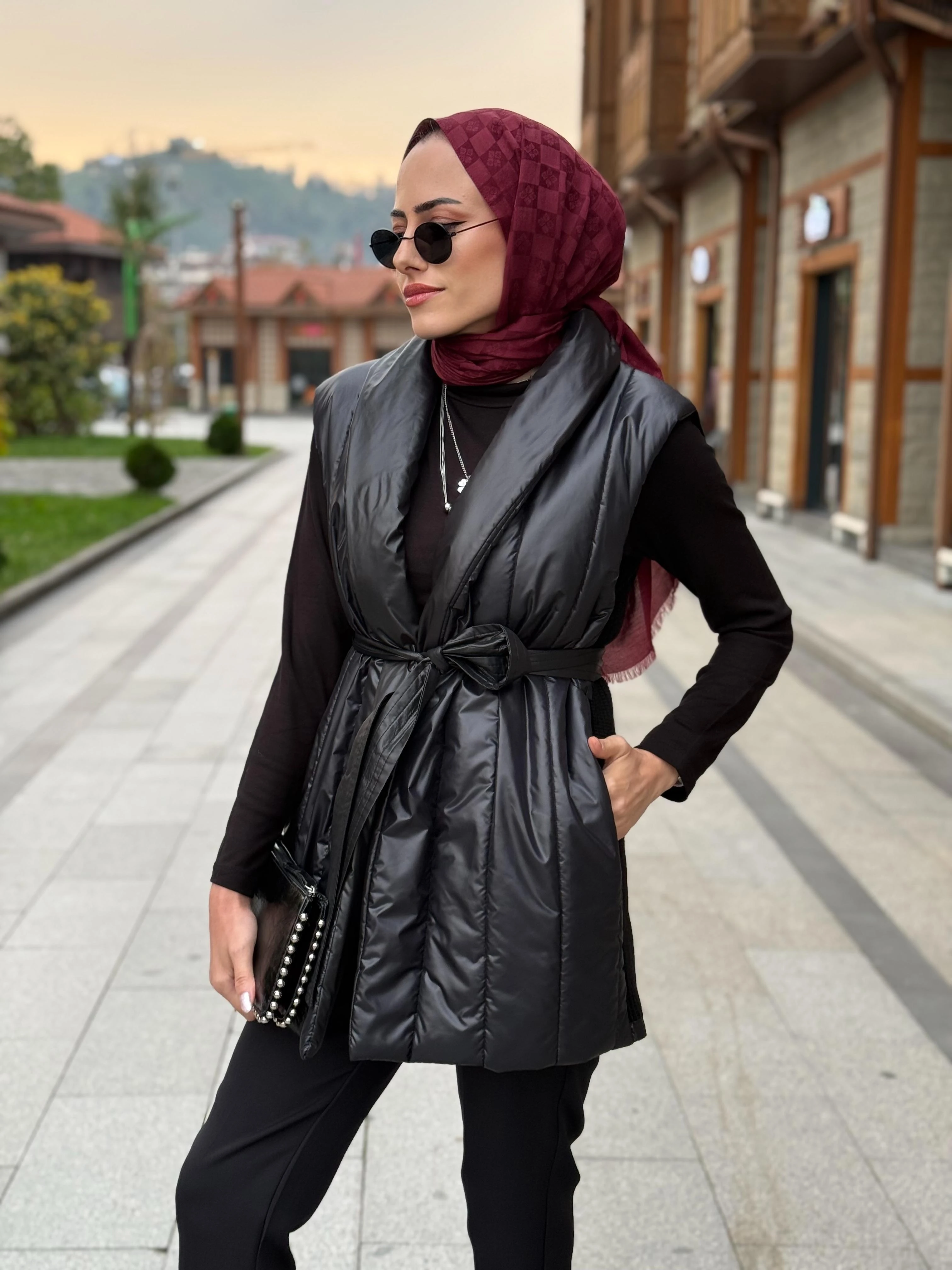 Triko Detaylı Şişme Yelek